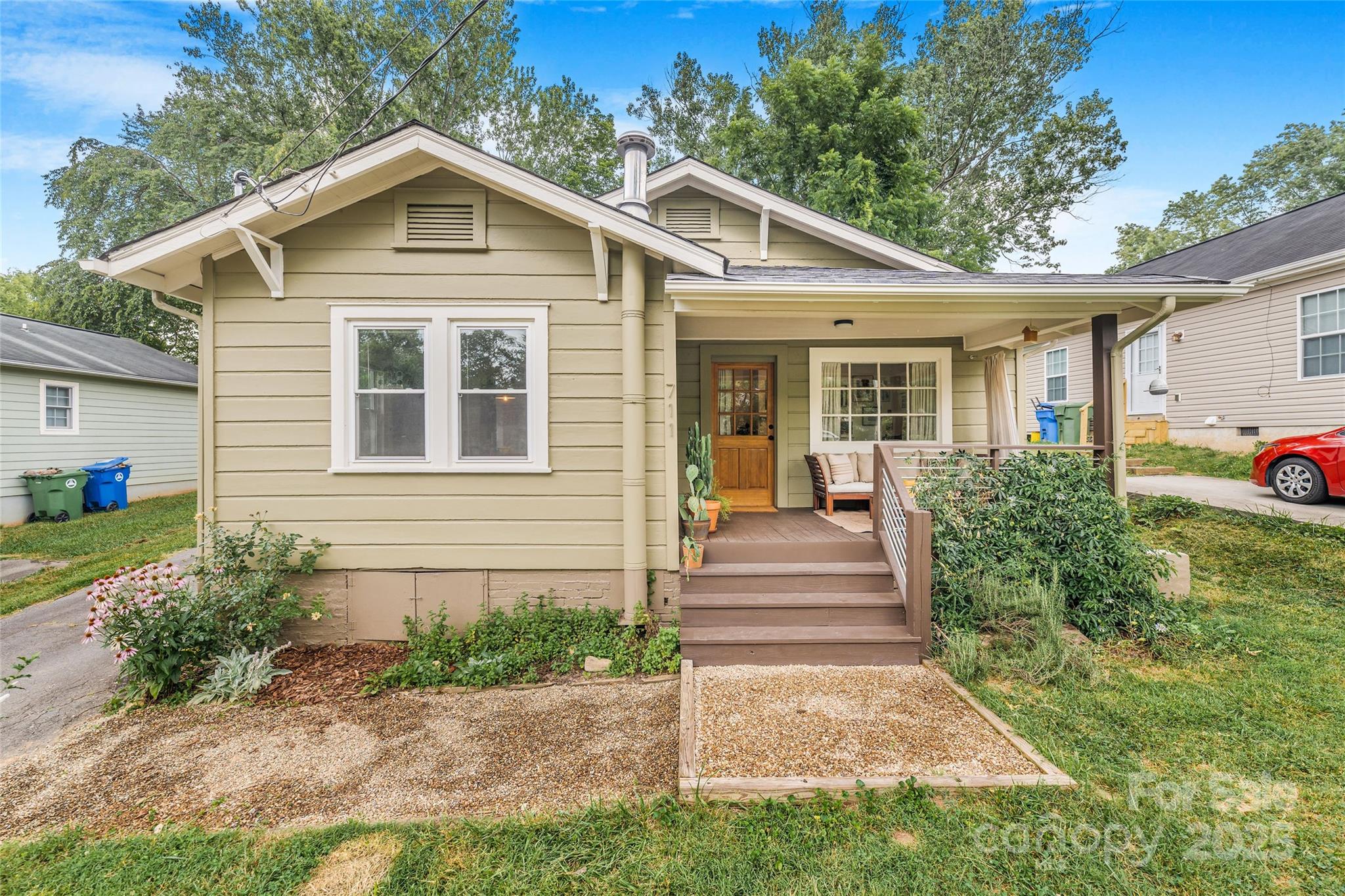 711 Reed Street