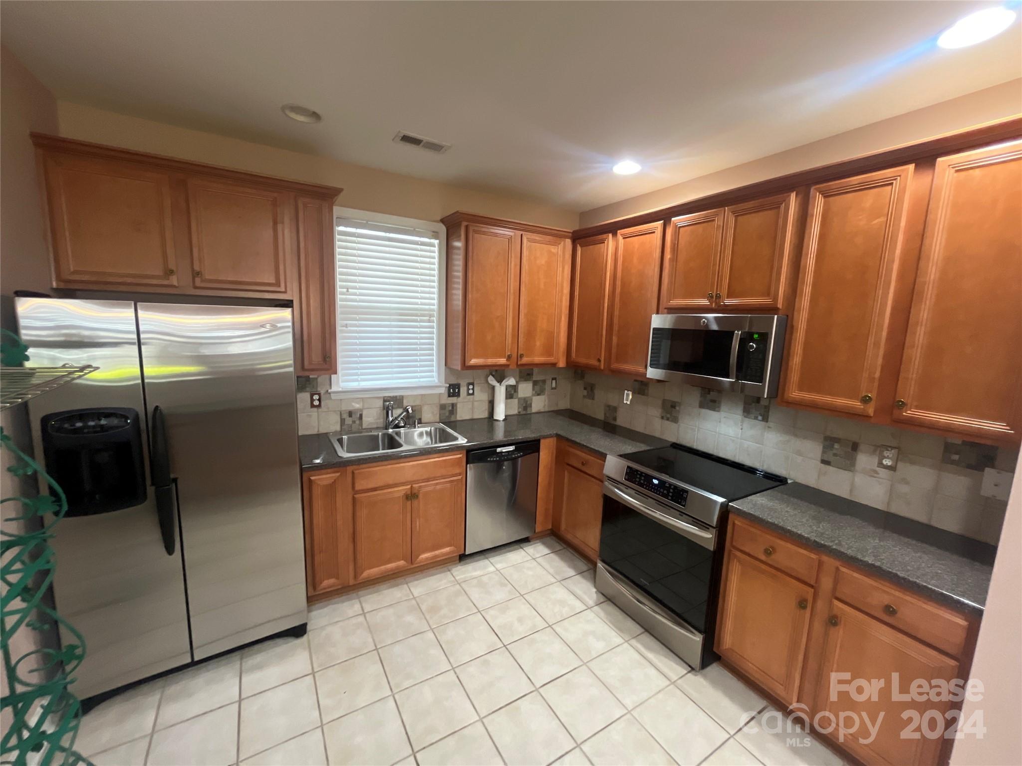 Edinburgh Square - Residential Lease