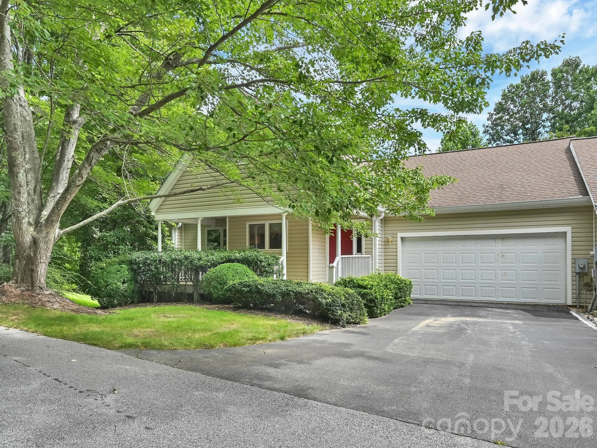 101 Valley Hill Drive, Hendersonville, NC, 28791