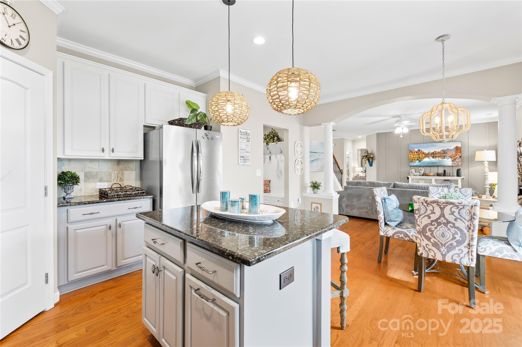 963 Brookdale Lane