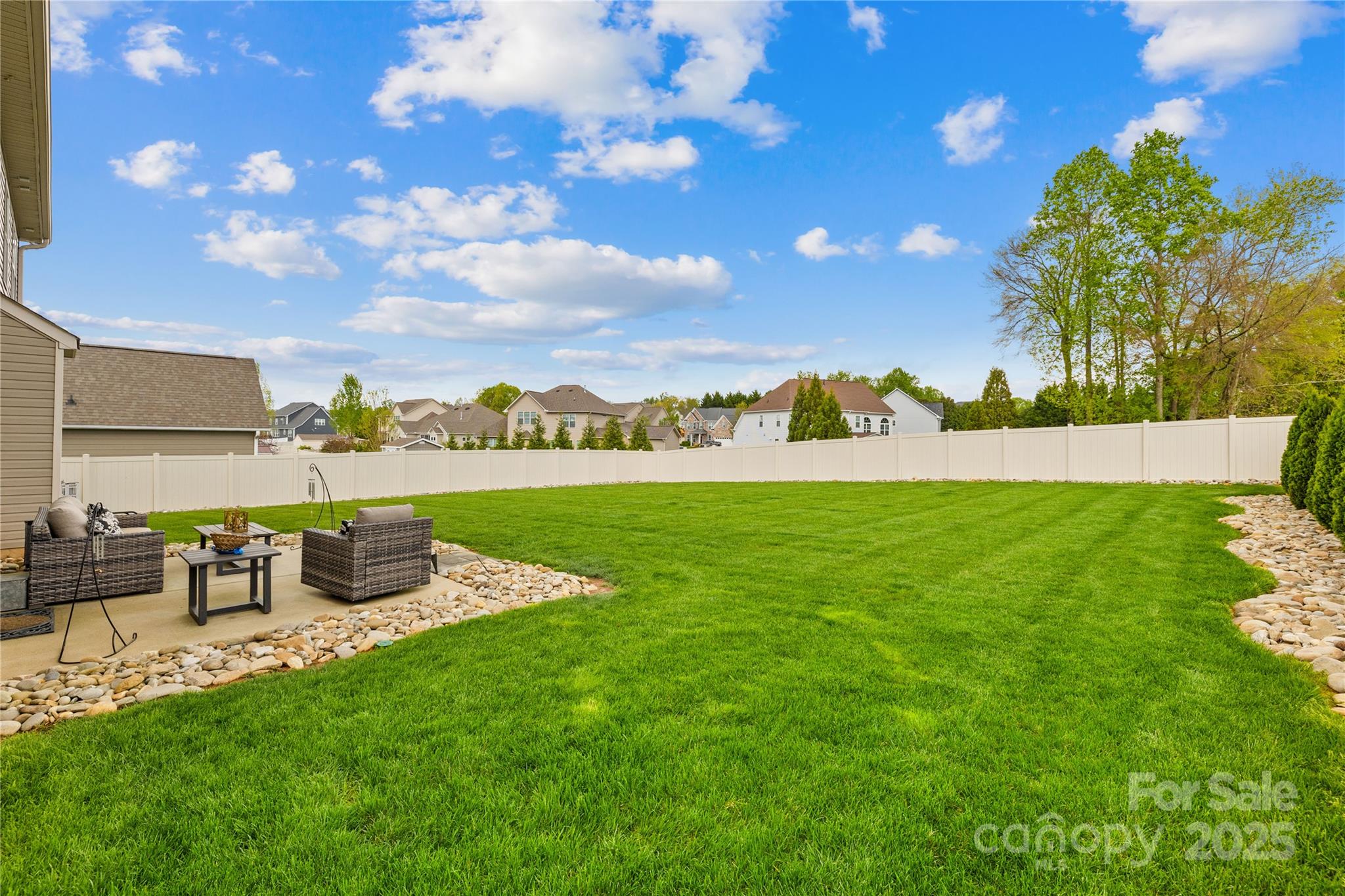 963 Brookdale Lane