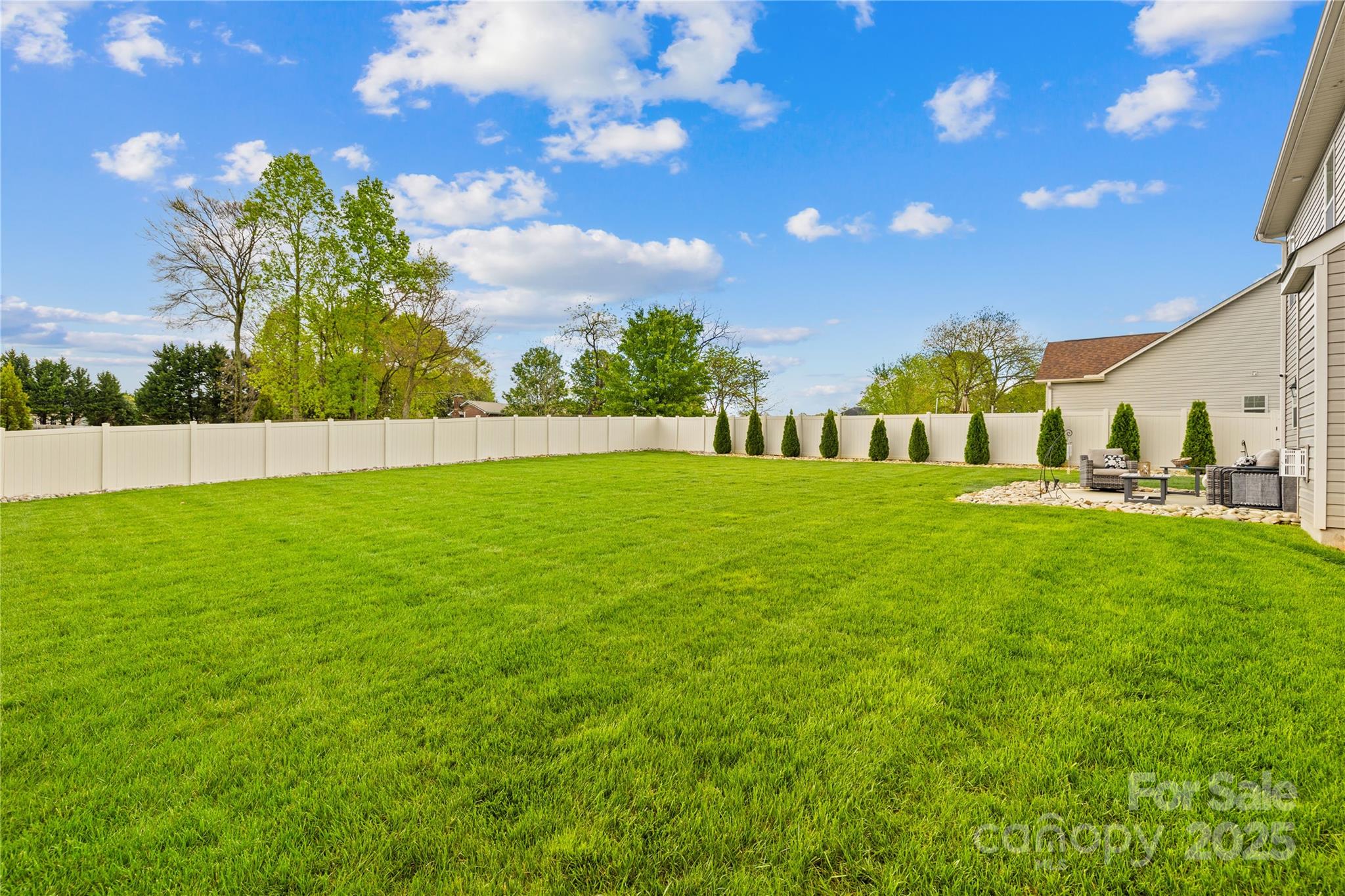963 Brookdale Lane