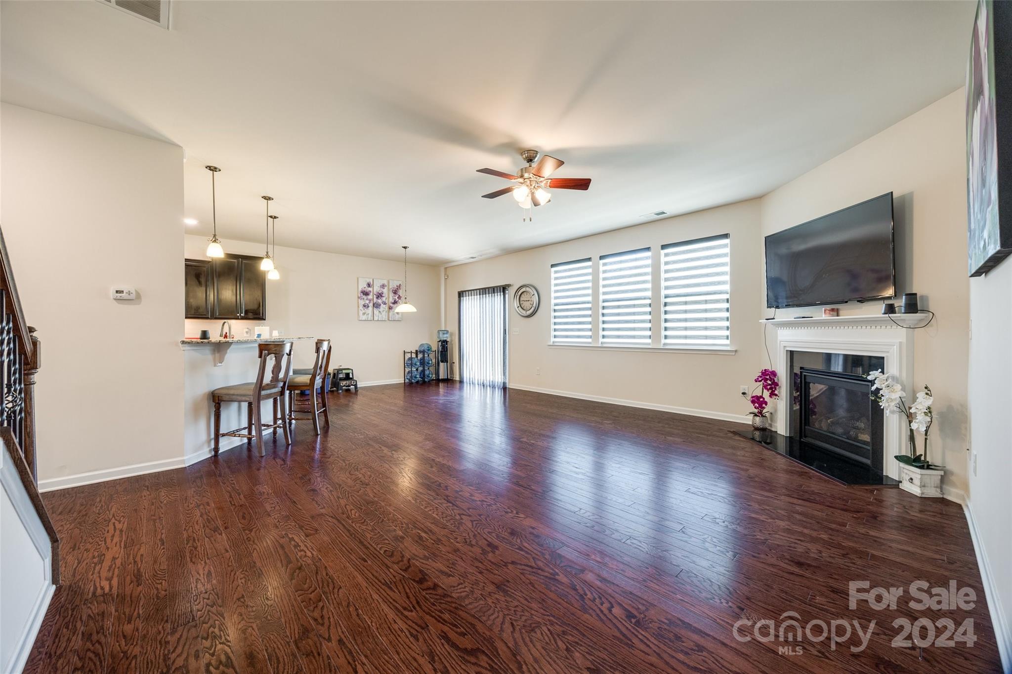 Chateau - Residential