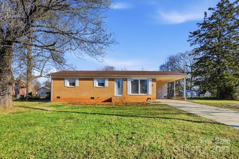Photo of 5003 Union Road, Gastonia, NC 28056 (MLS # 4331585)
