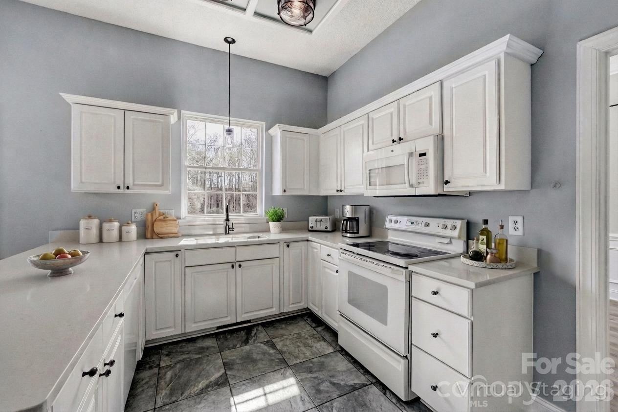 4700 Lone Tree Court