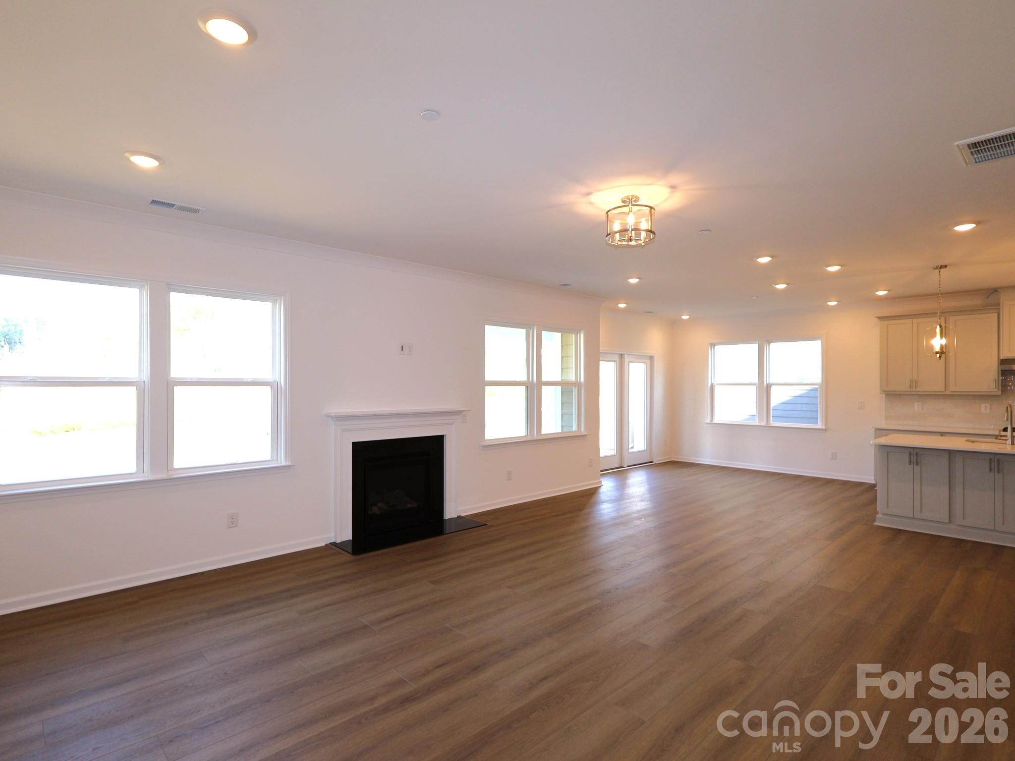 Annsborough Park - Residential