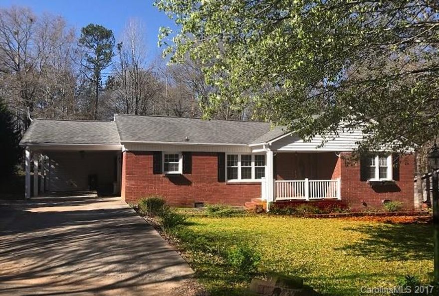 No MONEY DOWN!!!Totally updated...Great deal for the money! 3 bedrooms with walk in closet, formal dining and living room, foyer, oversized sunroom for entertaining guests that leads out to a deck. Updated kitchen with cabinets and granite counter tops. A man cave at the rear of the property, private backyard. Roof new with architectural shingles, hardwoods, fresh paint and bath with ceramic and granite. Call us to schedule an appointment! Don't miss this opportunity!!