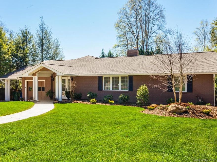 Spectacular updated brick beauty, with gleaming hardwood and tile floors.  Enjoy the inviting great-room with cozy fireplace. Gourmet granite and stainless kitchen and wet bar. Heated and cooled sun-room, private deck, fenced backyard, beautifully landscaped. Easy walk to Beaver Lake.