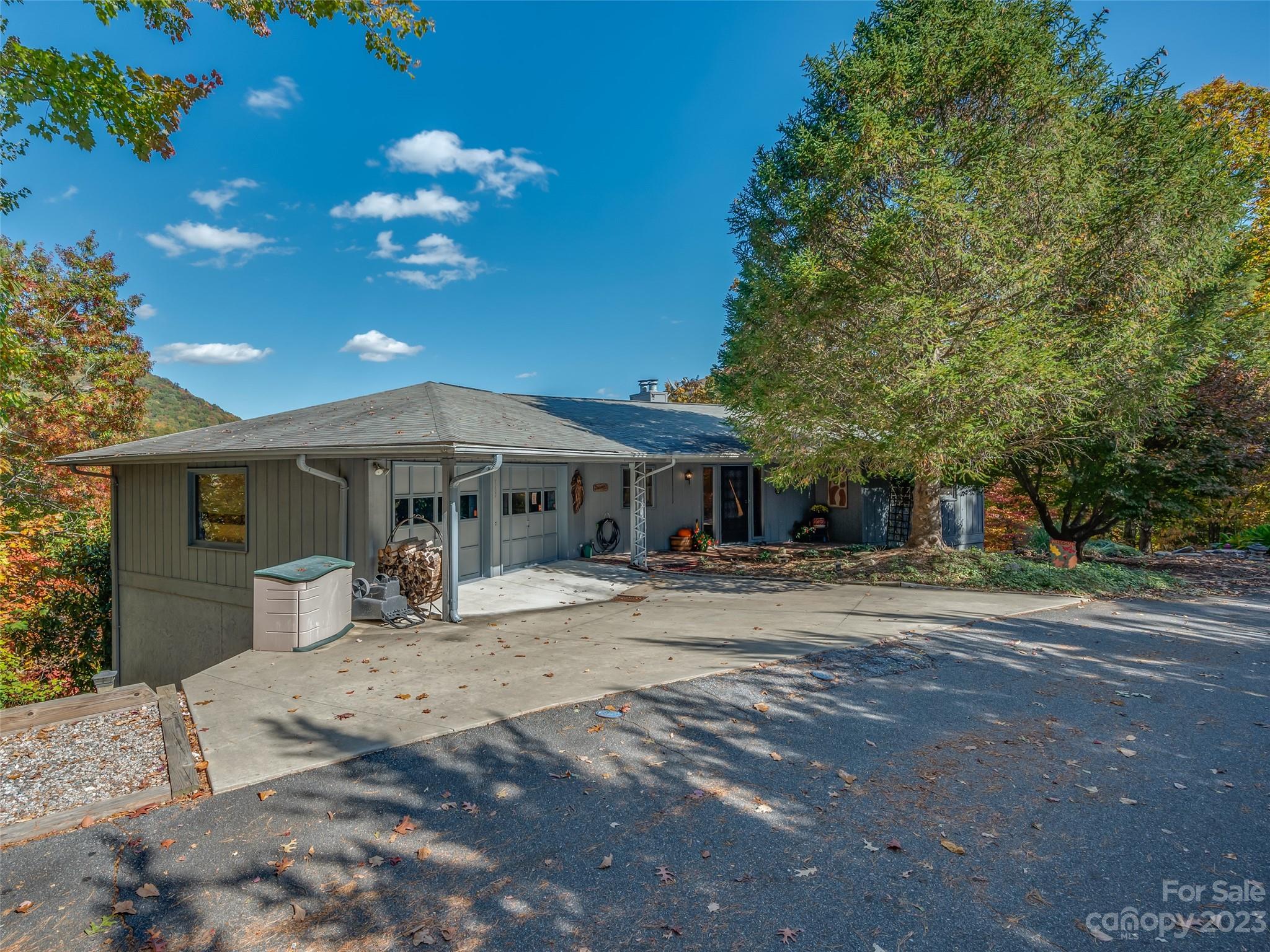 Rumbling Bald on Lake Lure - Residential
