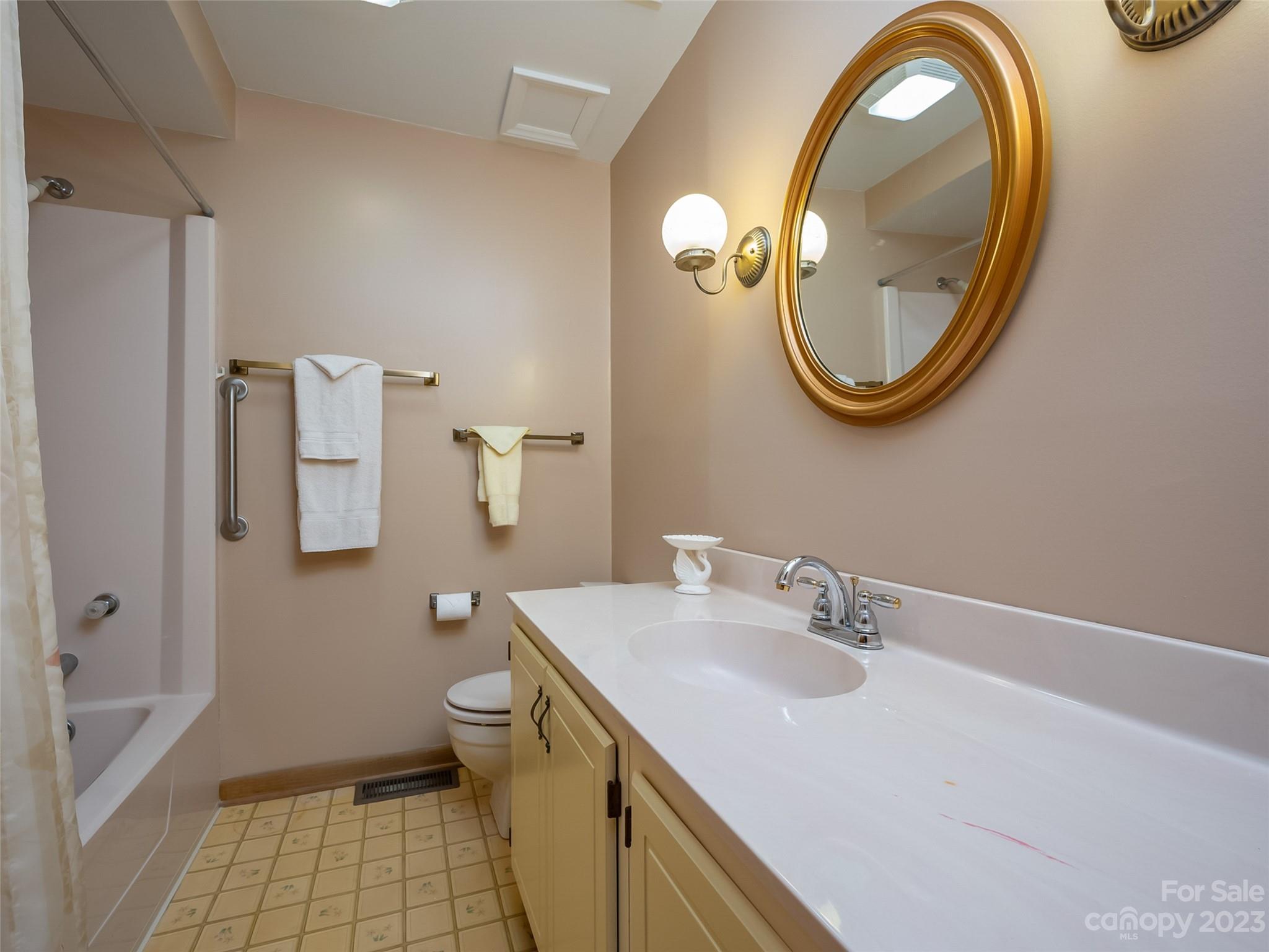 Rumbling Bald on Lake Lure - Residential