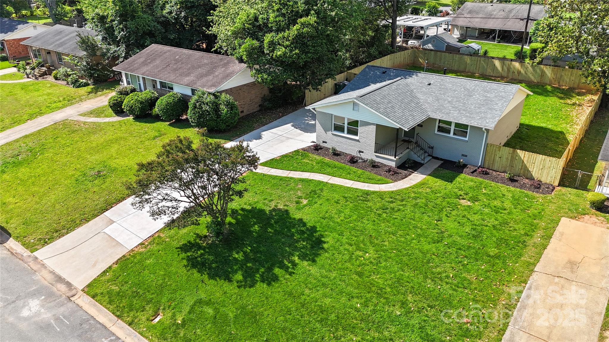 4042 Uppergate Lane