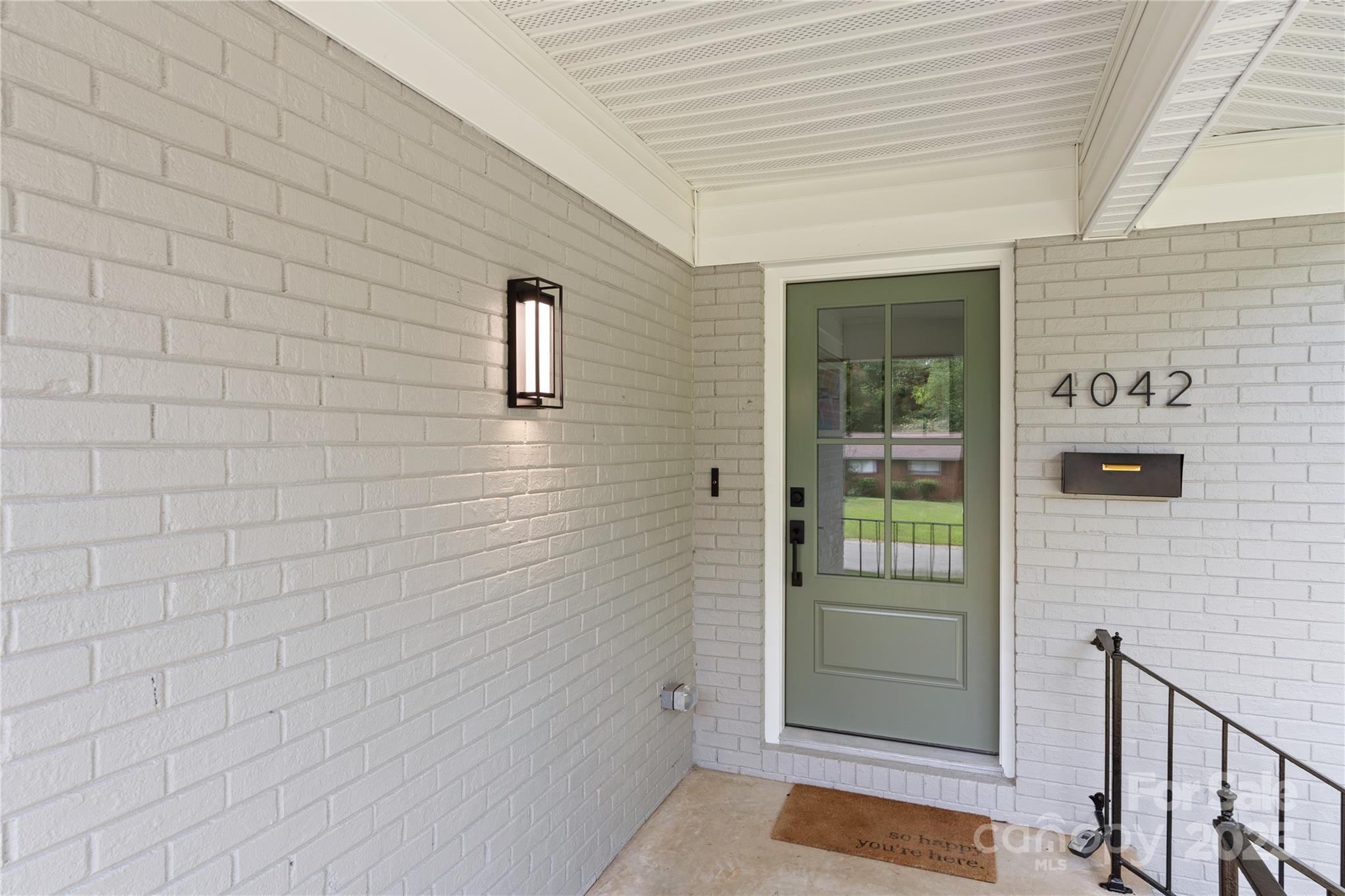 4042 Uppergate Lane