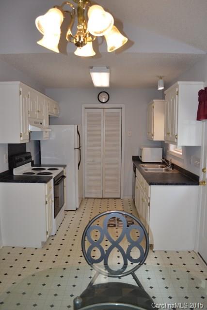 Avery Lake - Residential