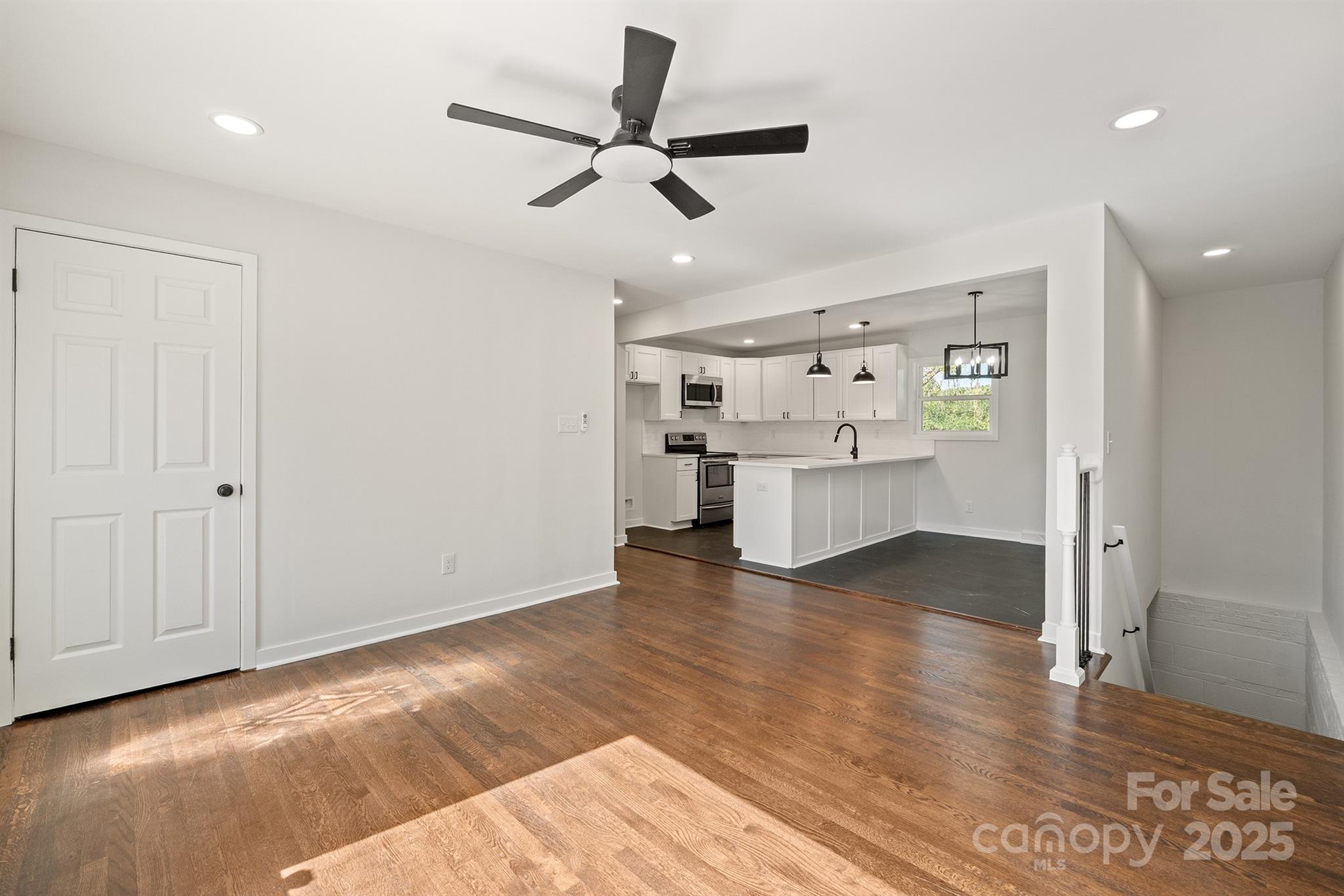 2409 Abelwood Road
