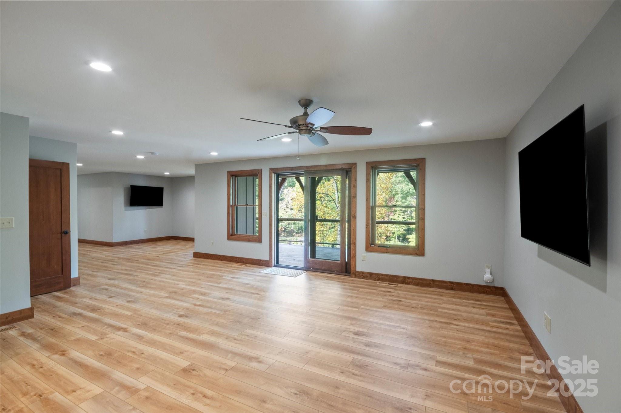 Connestee Falls - Residential