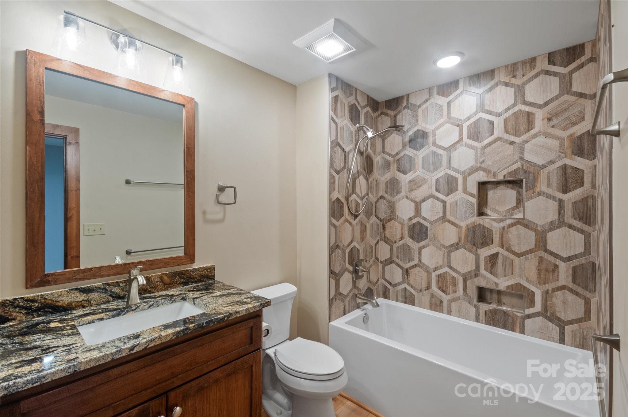 Connestee Falls - Residential