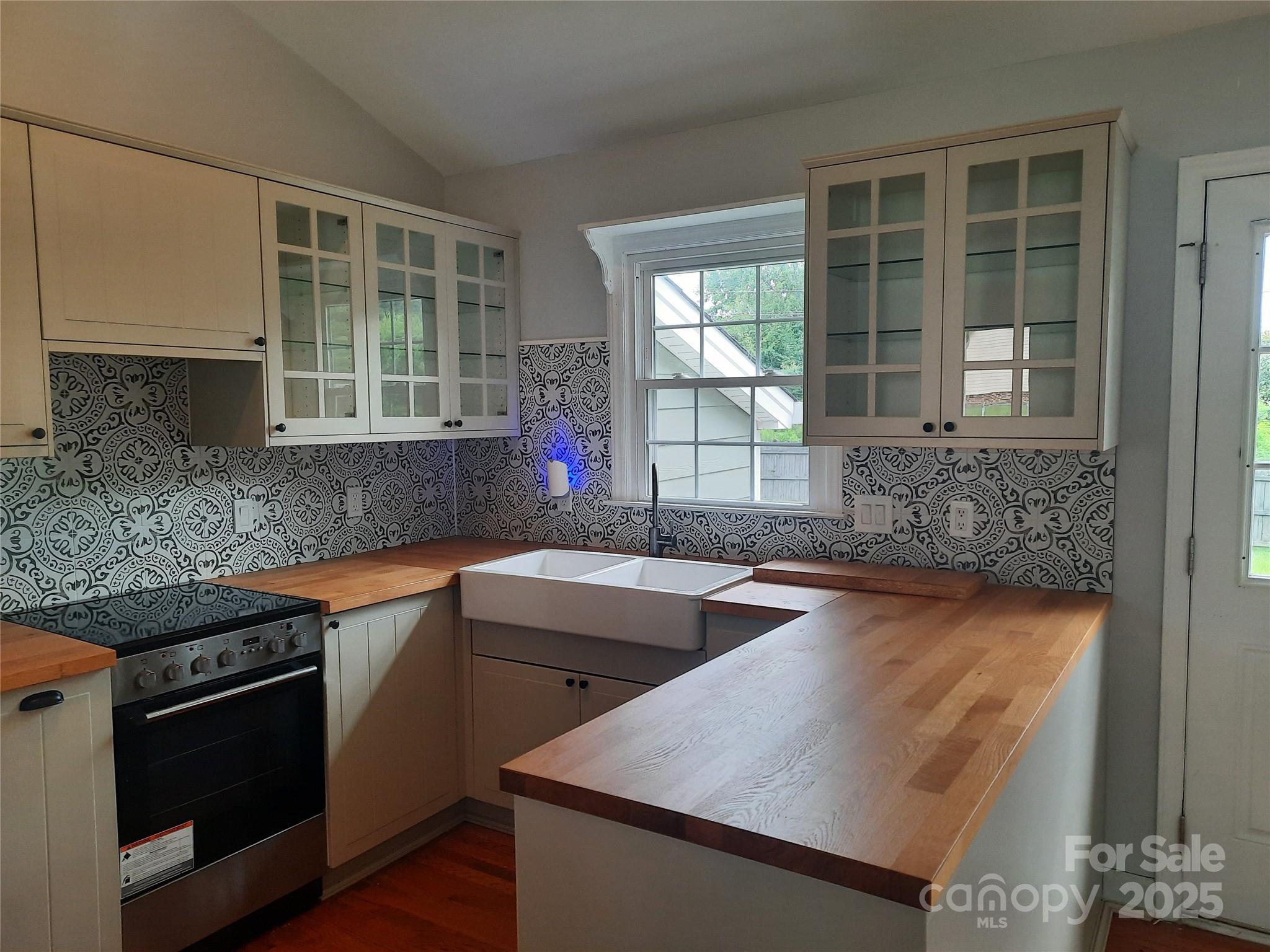 Shelton - Residential