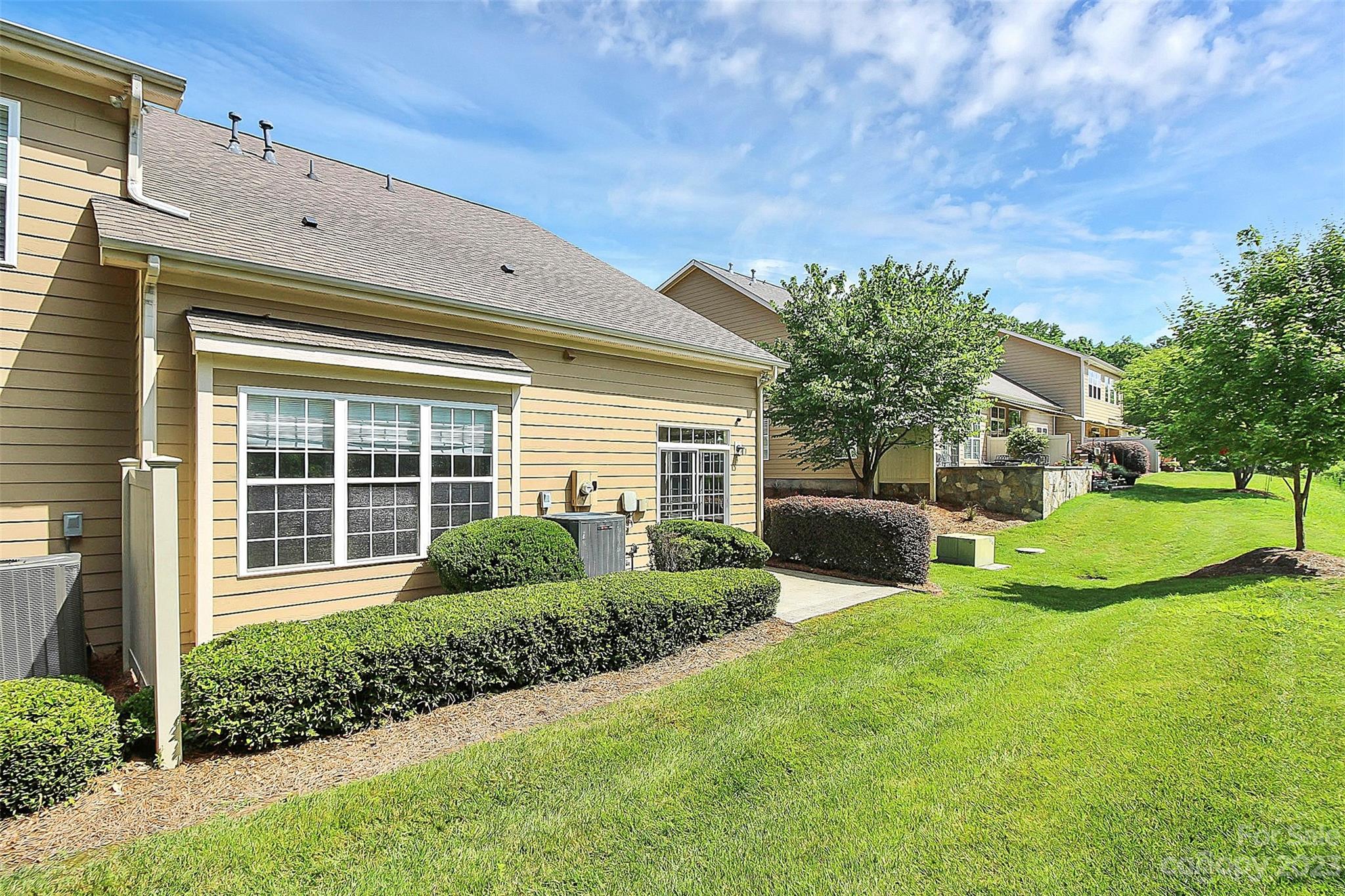 Lake Shore On Lake Wylie - Residential