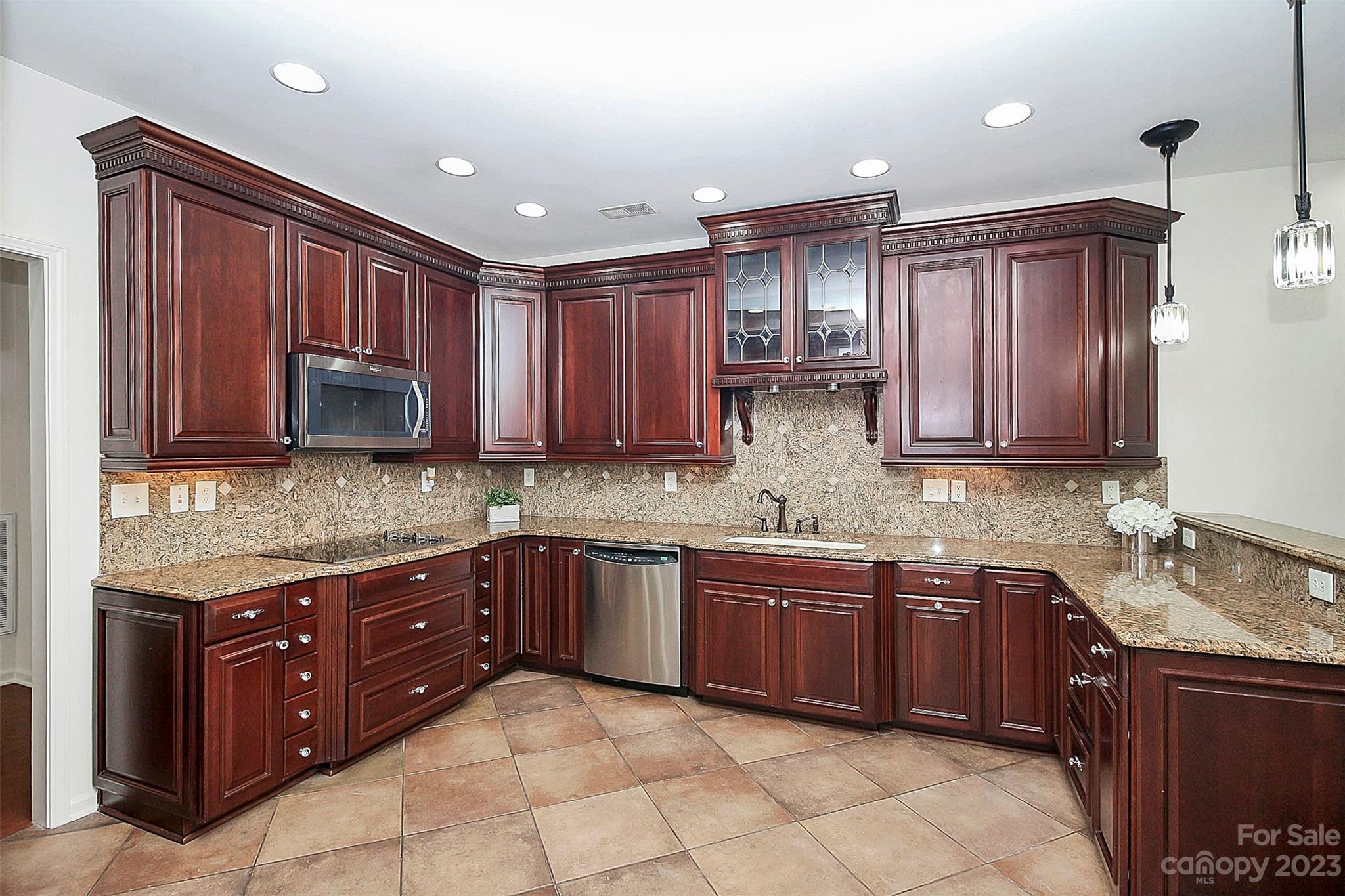 Lake Shore On Lake Wylie - Residential