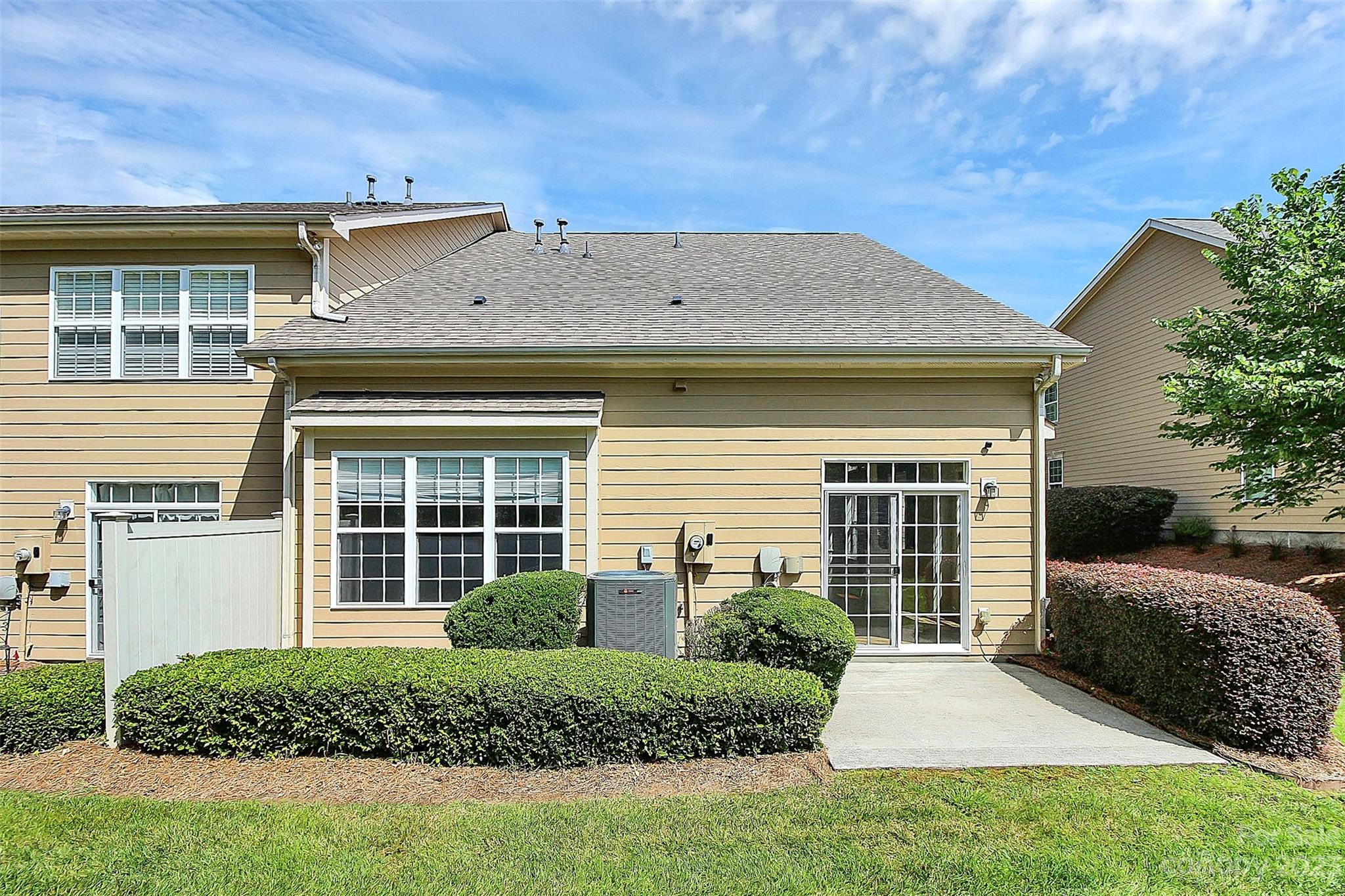 Lake Shore On Lake Wylie - Residential