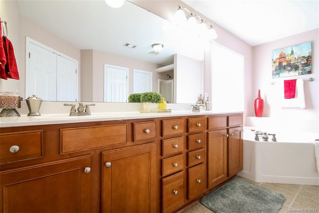 The Farm at Riverpointe - Residential