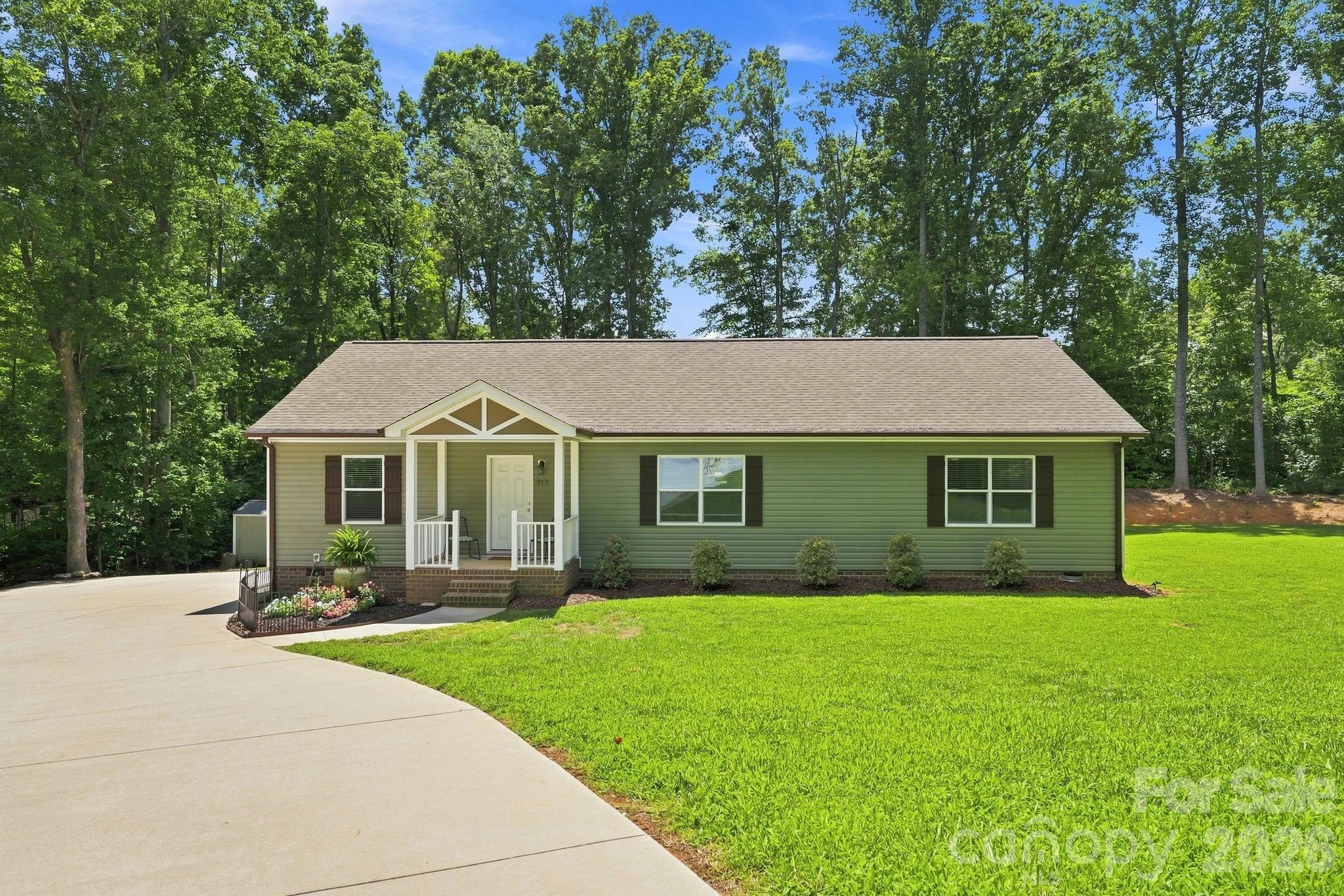 312 Sailwinds Road