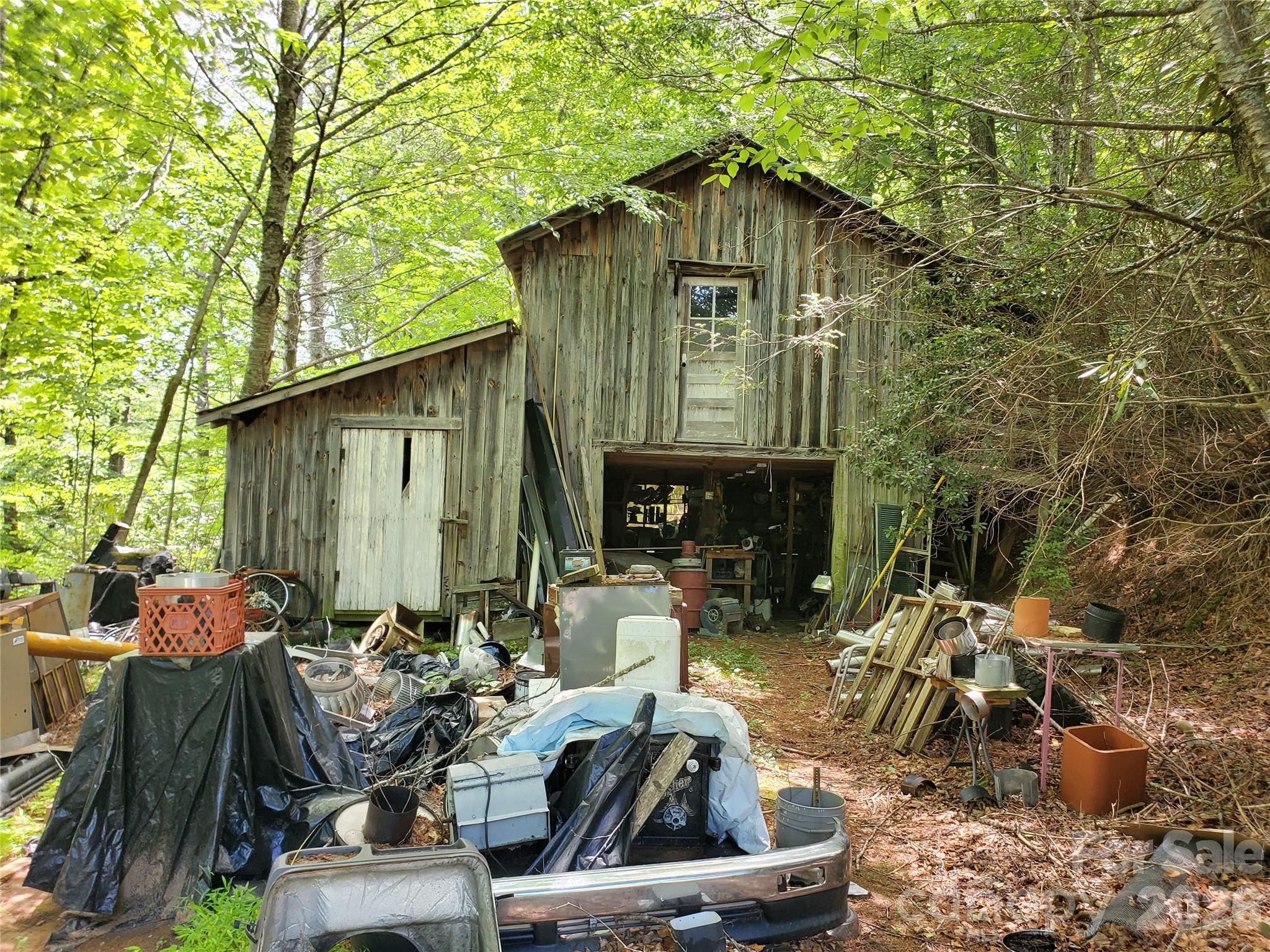 886 Hanging Rock Road