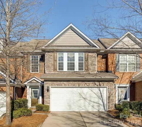 Photo of 16706 Whitekirk Place, Charlotte, NC 28277 (MLS # 4363333)