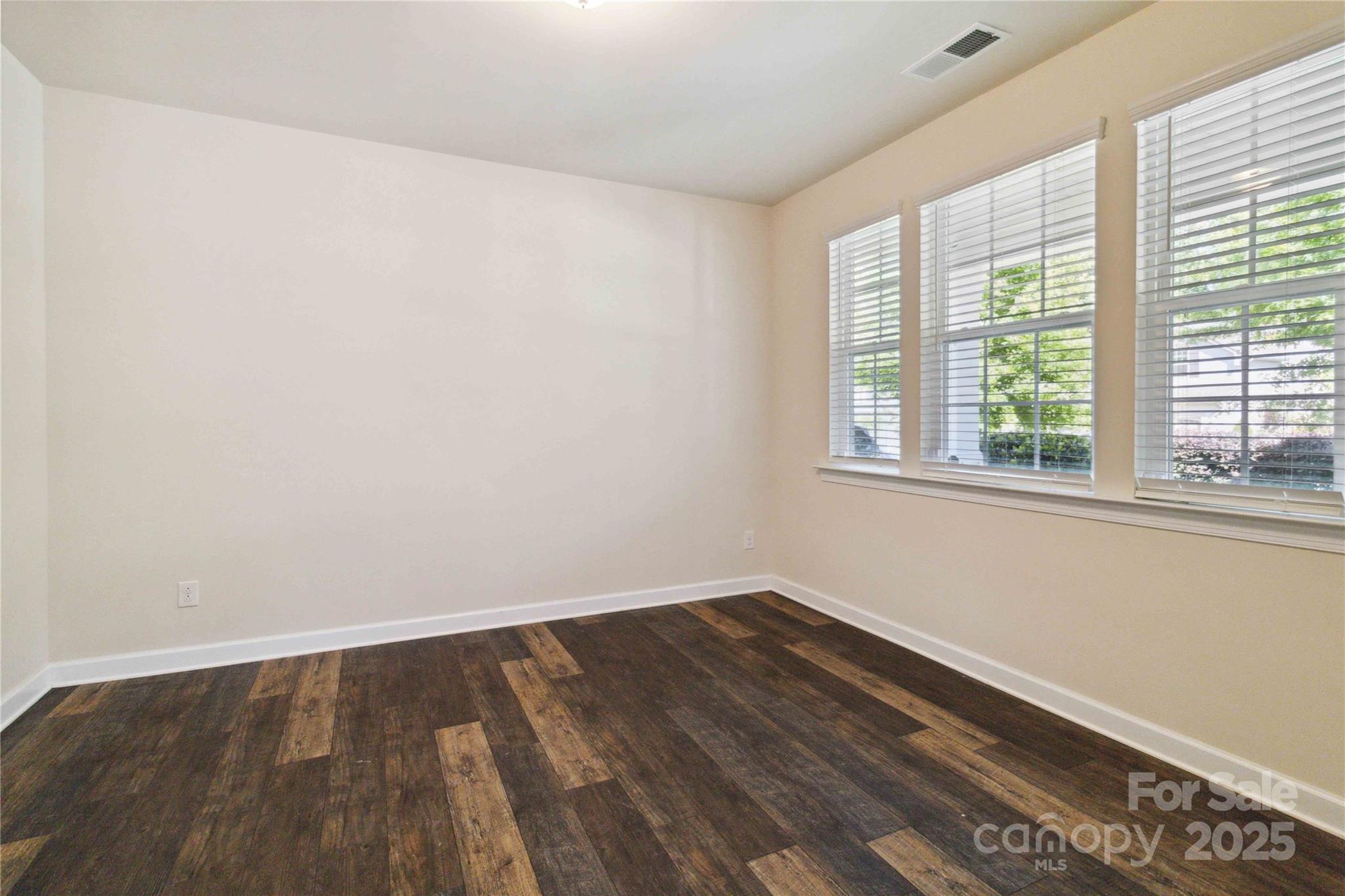 Lake Crest - Residential