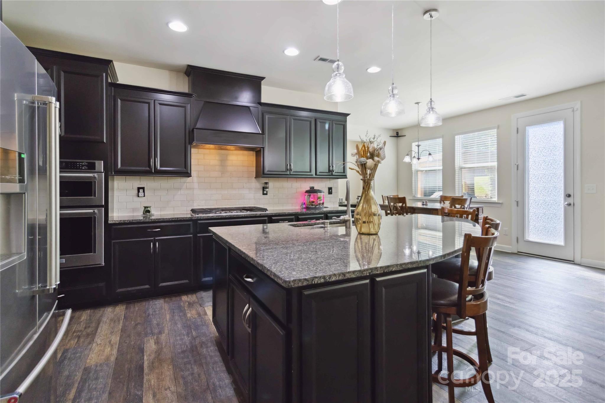 Lake Crest - Residential