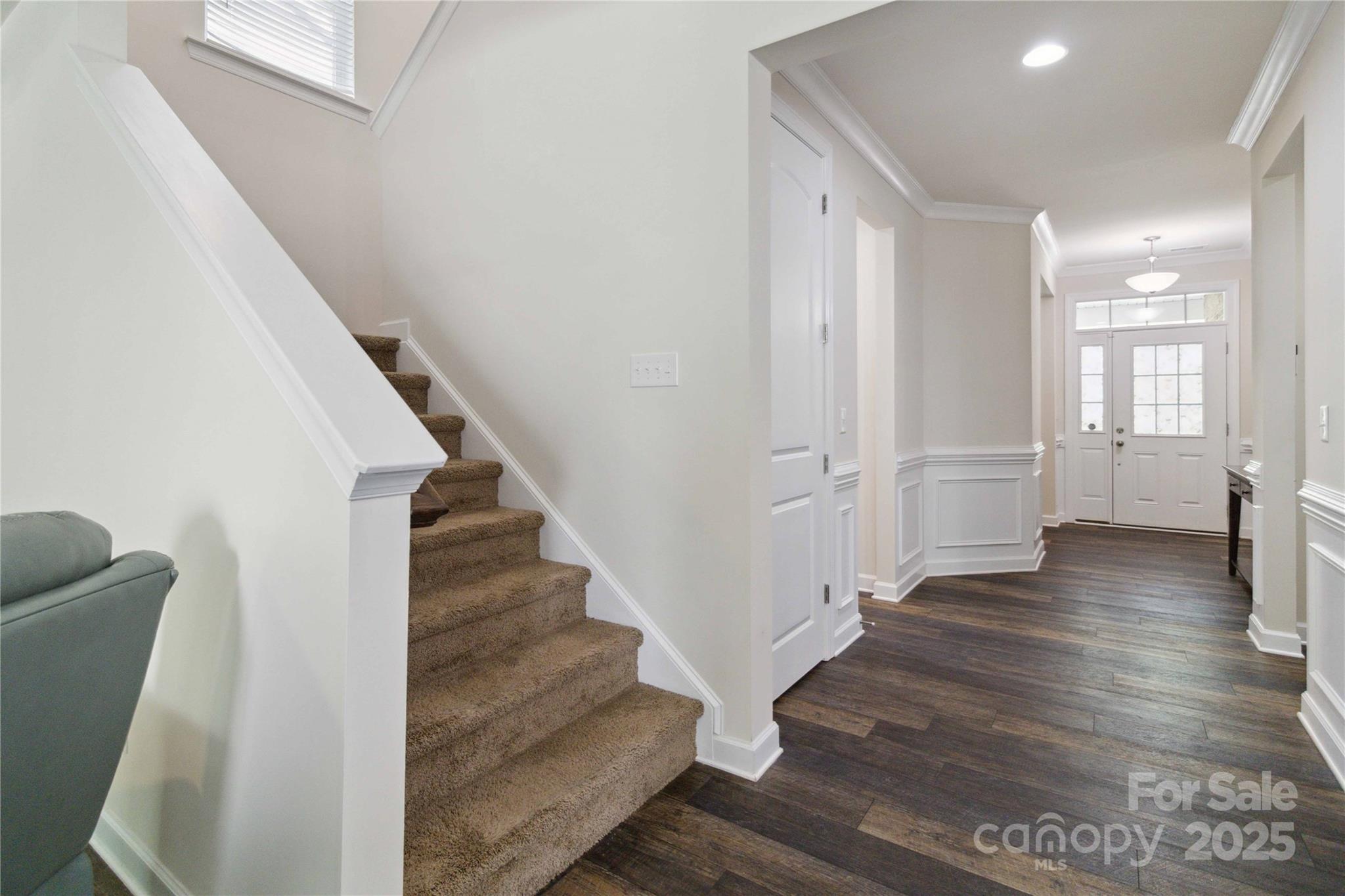 Lake Crest - Residential