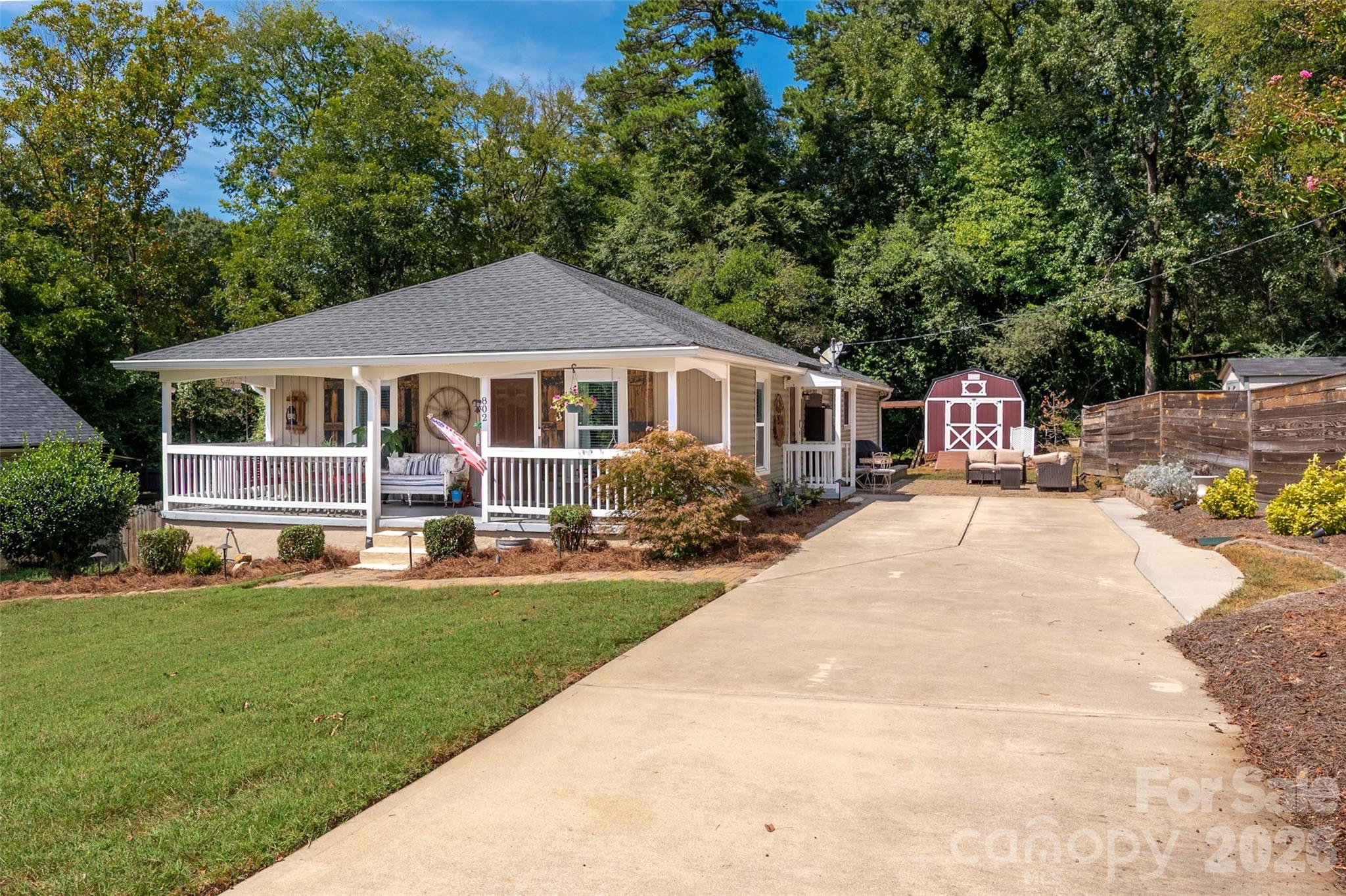 802 Fargo Drive SW