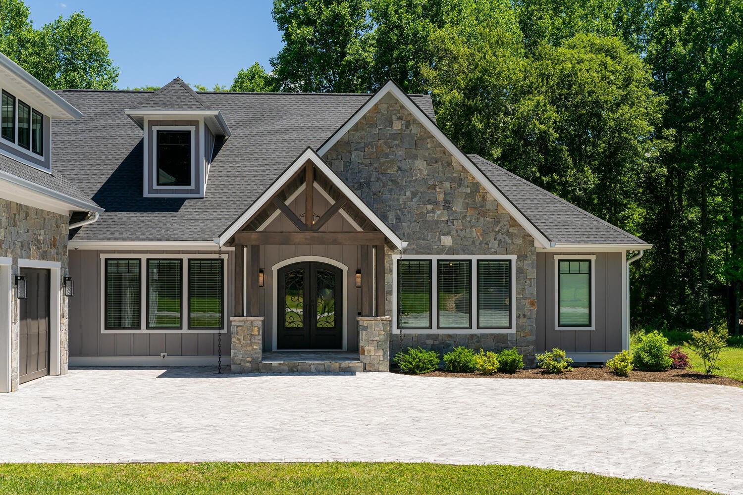 Skytop Farm - Residential