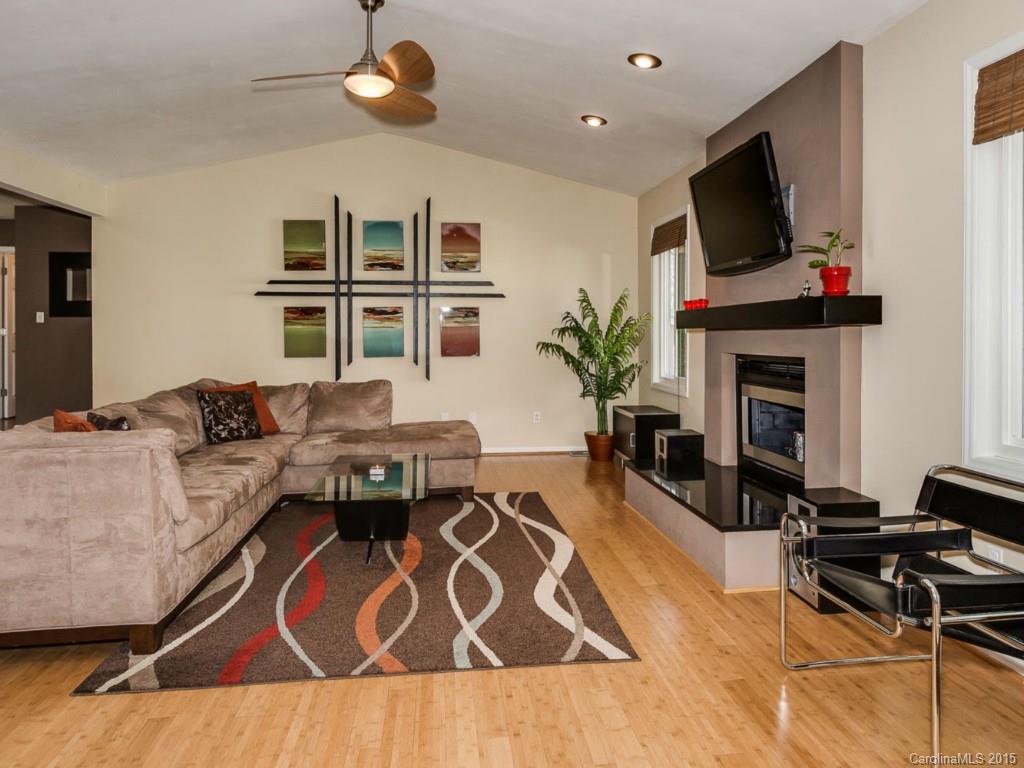 Tega Cay - Residential