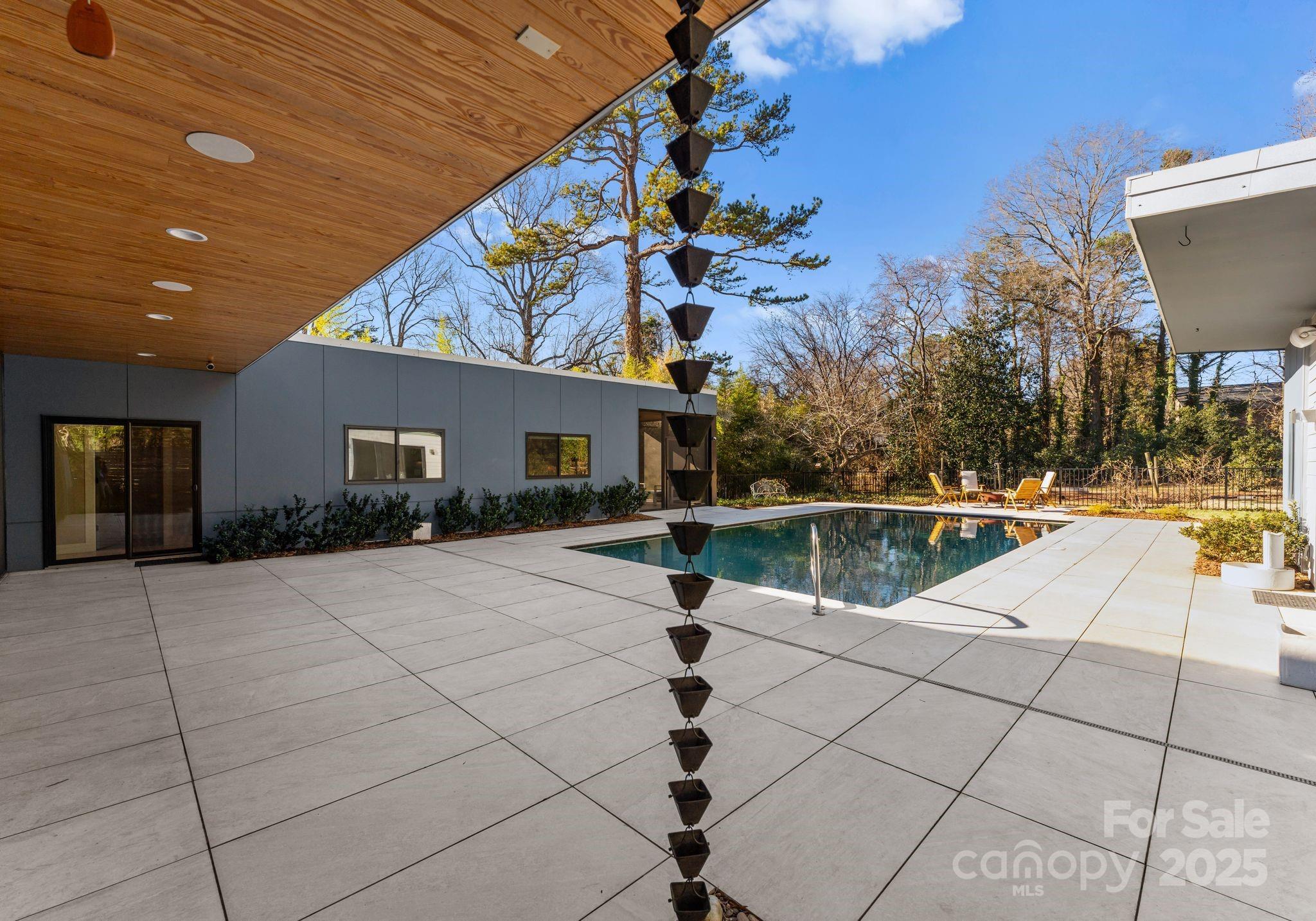 Mammoth Oaks - Residential