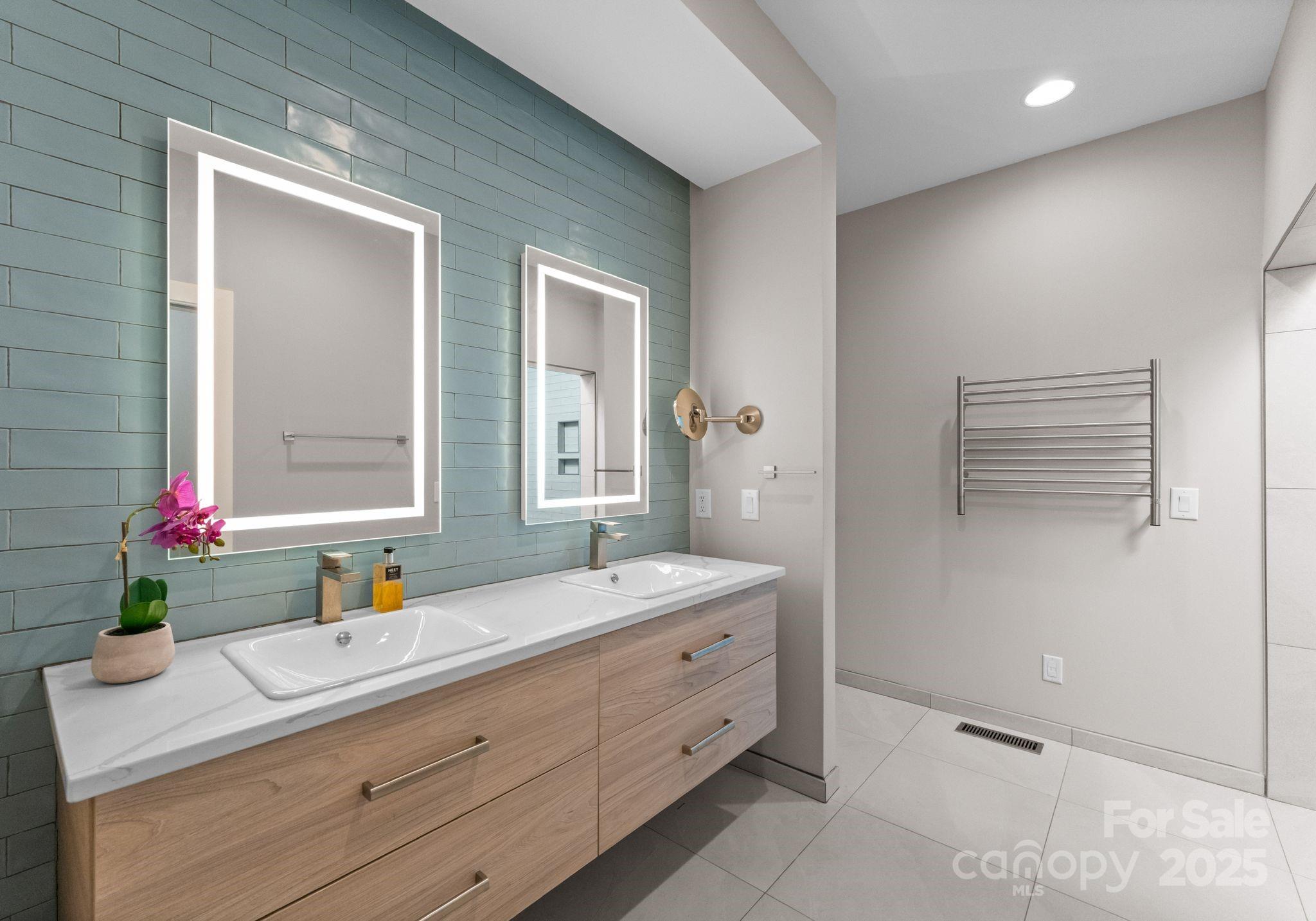 Mammoth Oaks - Residential