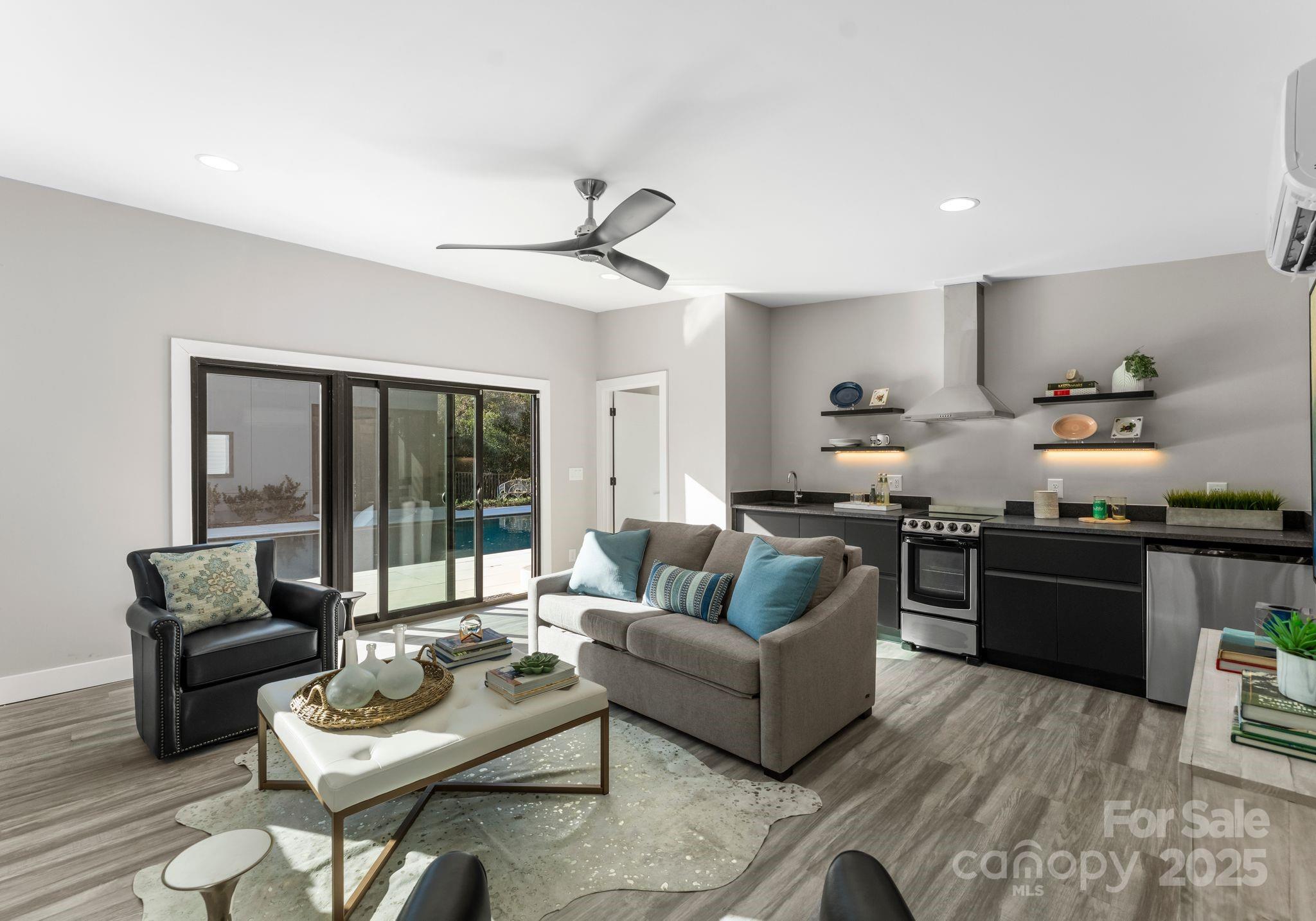 Mammoth Oaks - Residential