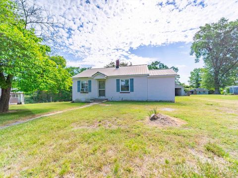 1470 Hilltop Street Albemarle NC 28001
