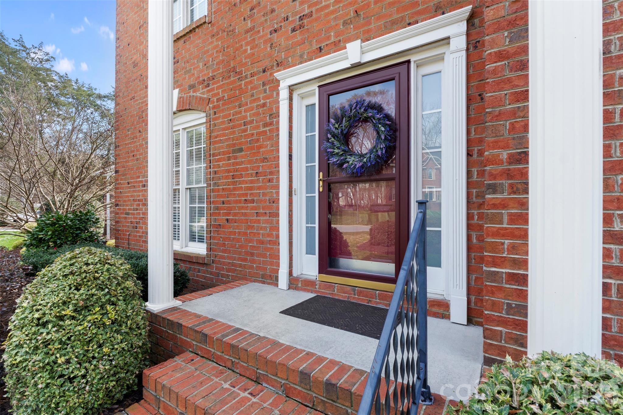 2000 NW Stoney Creek Drive