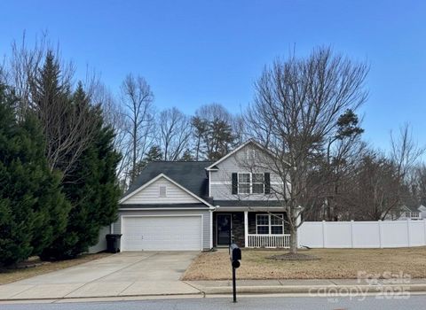 9404 Quilting Bee Lane Charlotte NC 28216