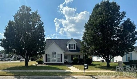 Photo of 2001 Hemby Commons Corner, Indian Trail, NC 28079 (MLS # 4428922)