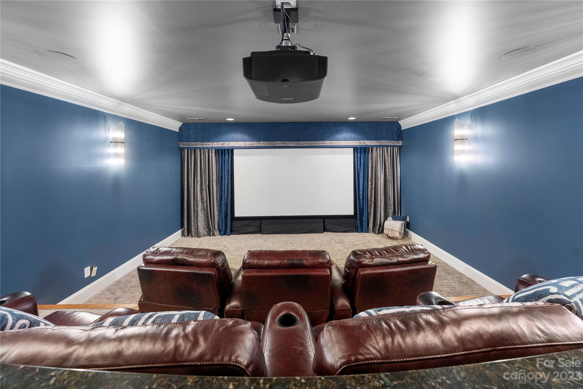 The Peninsula - Residential