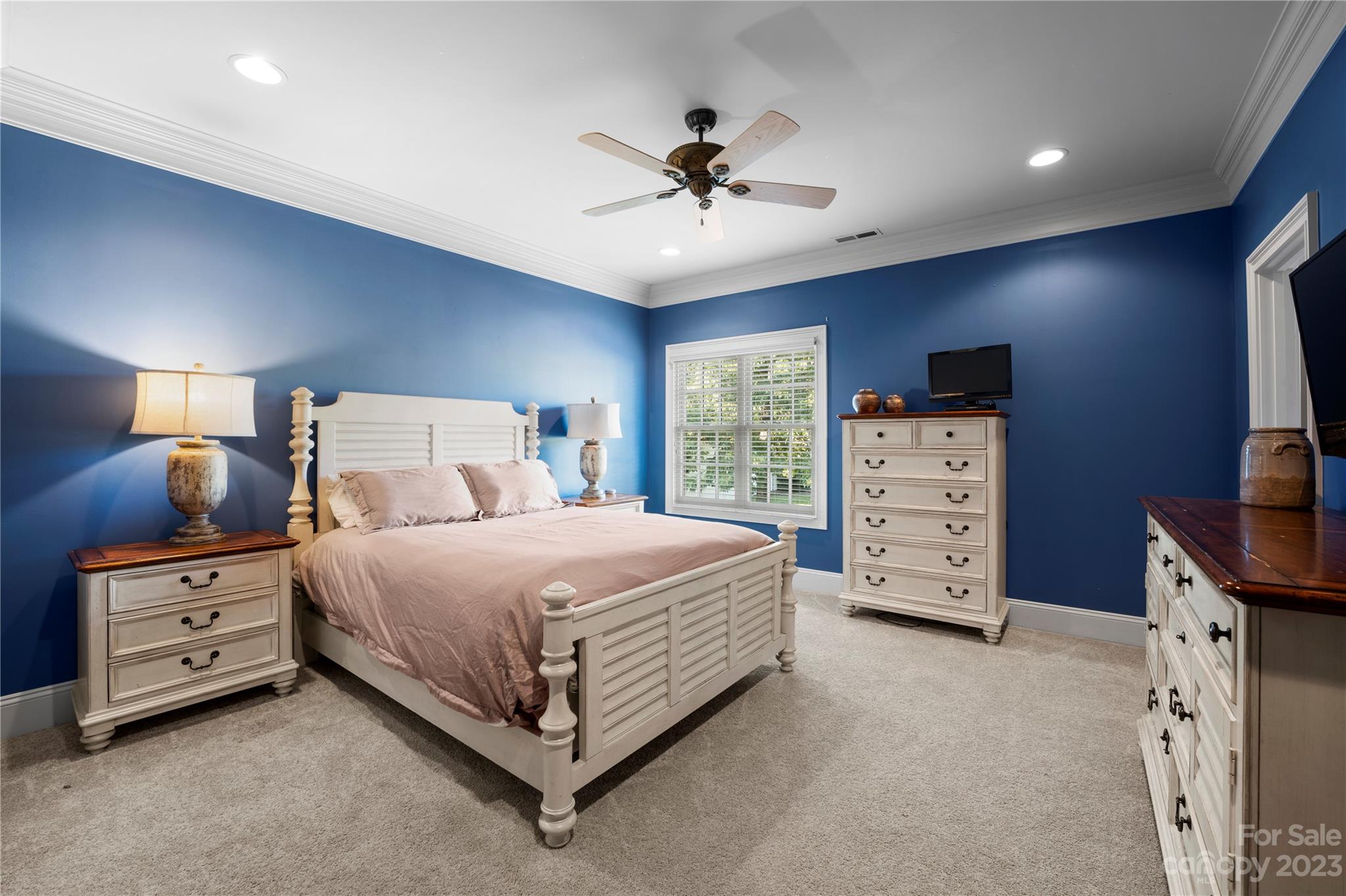 The Peninsula - Residential