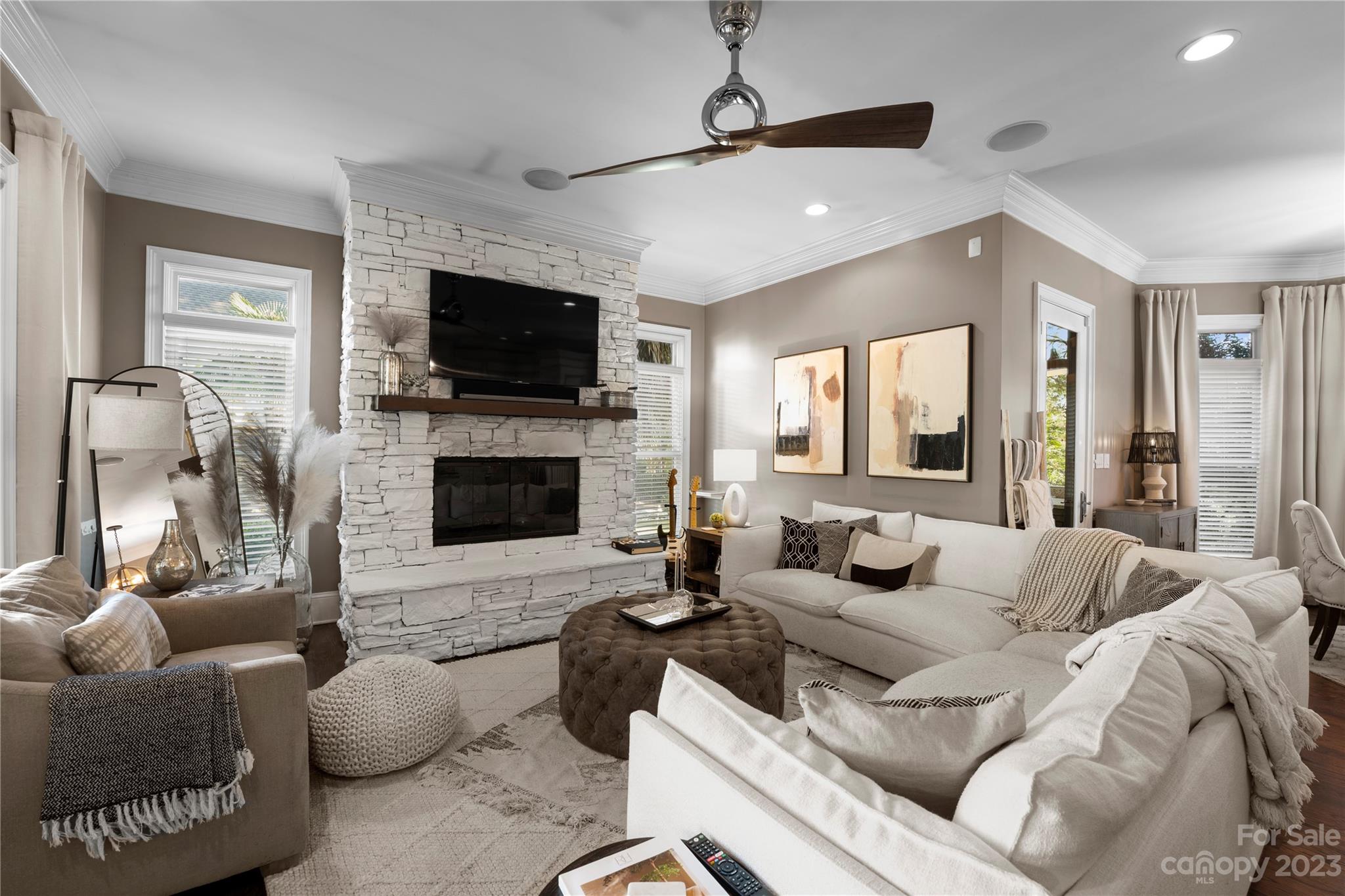 The Peninsula - Residential