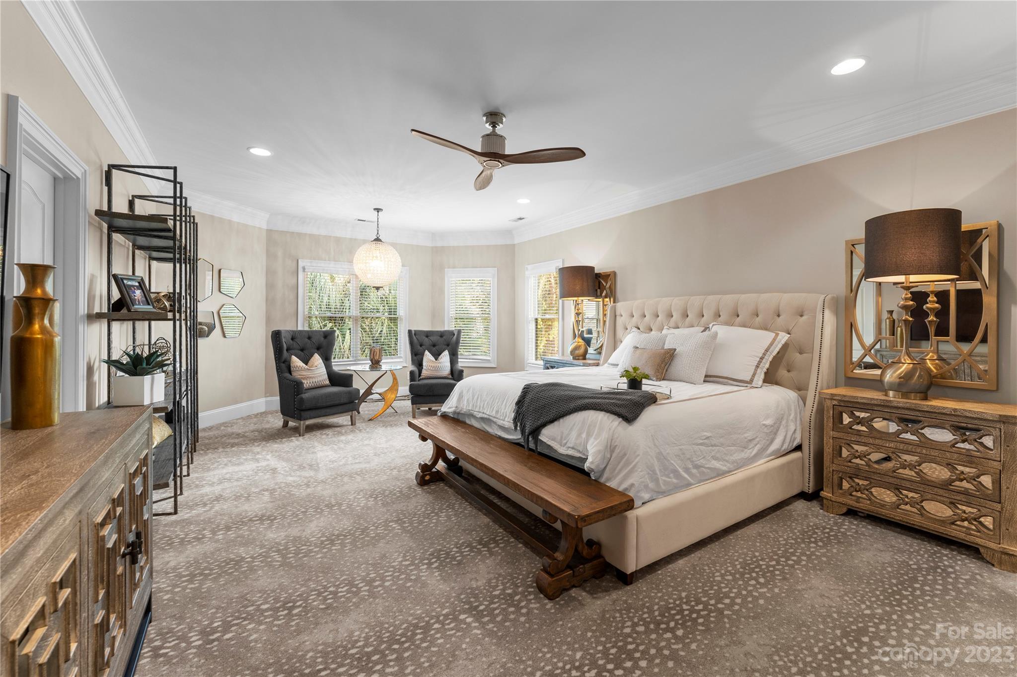 The Peninsula - Residential