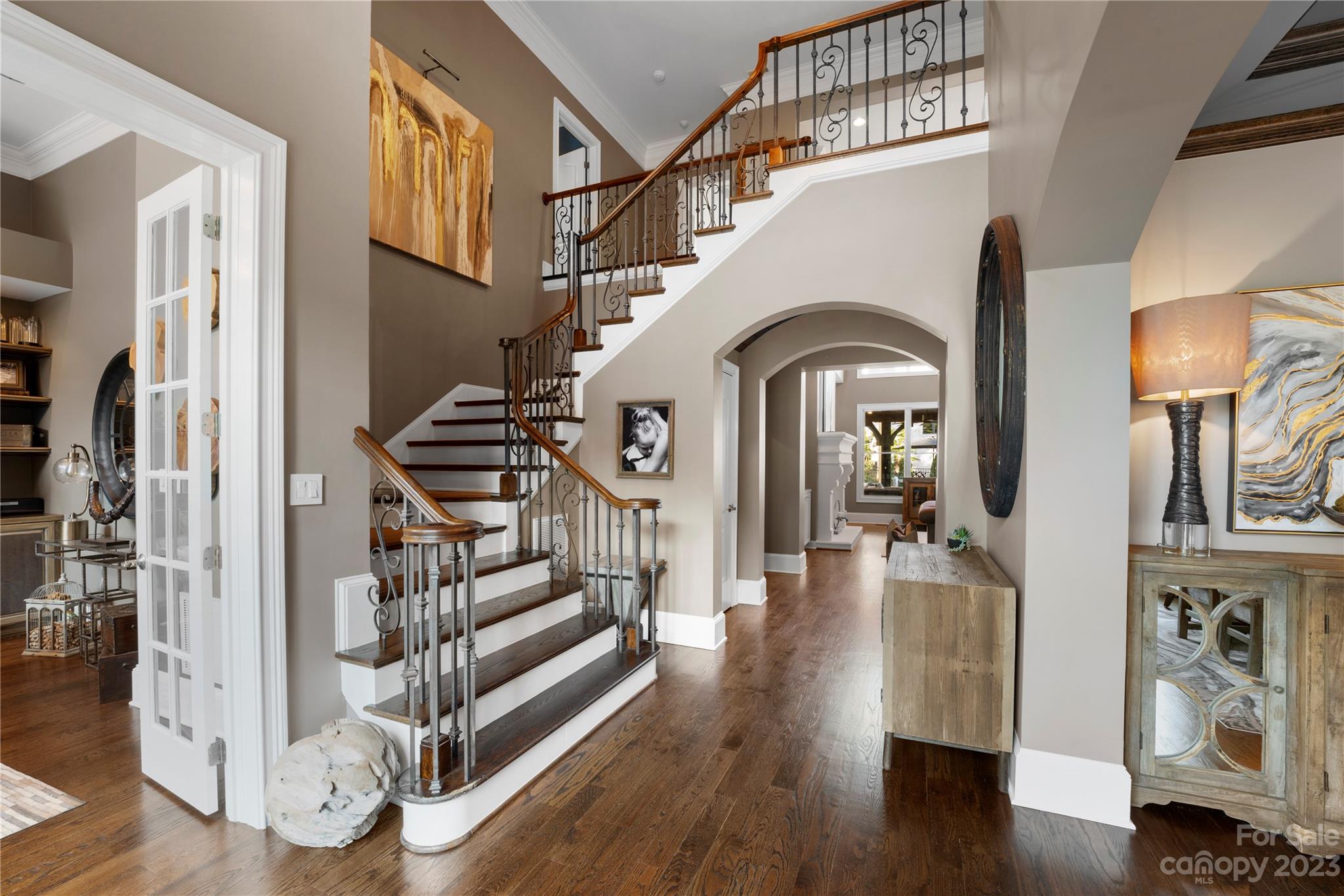 The Peninsula - Residential