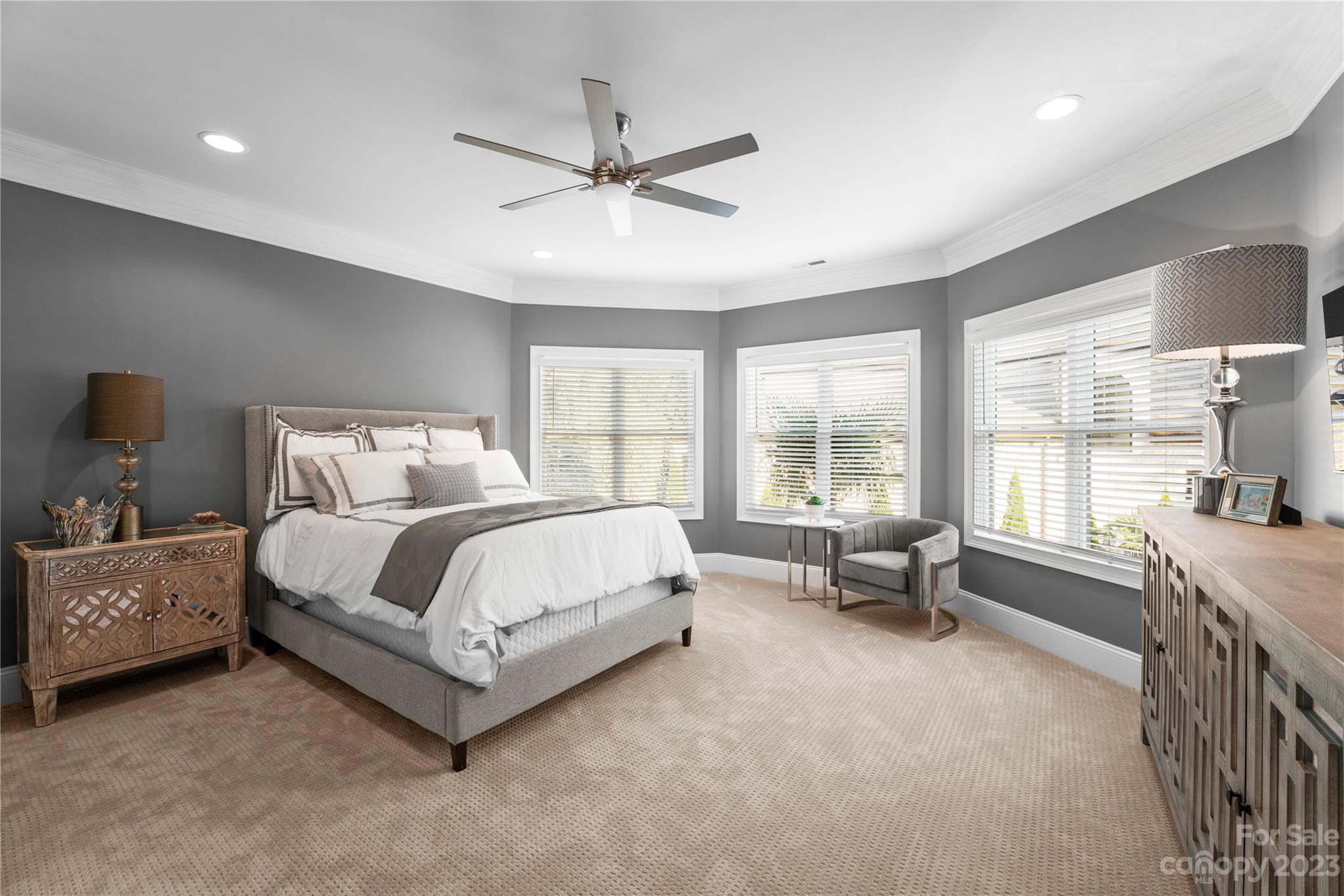 The Peninsula - Residential