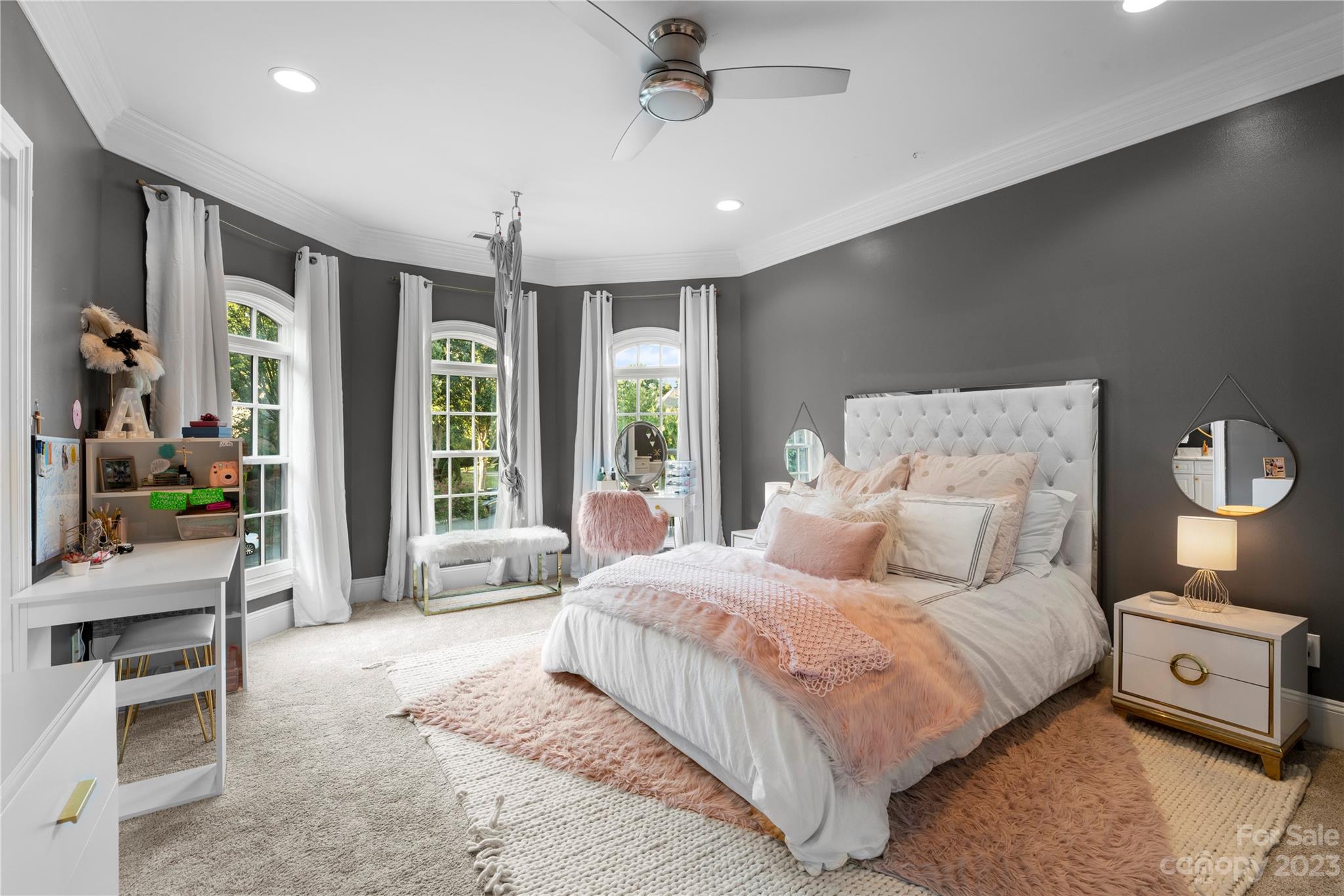 The Peninsula - Residential