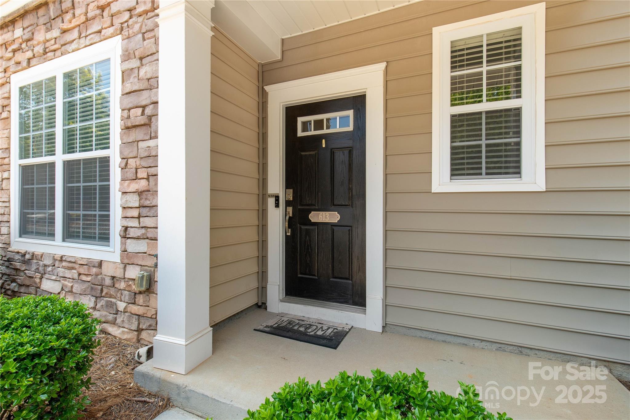 613 Dutch Elm Place