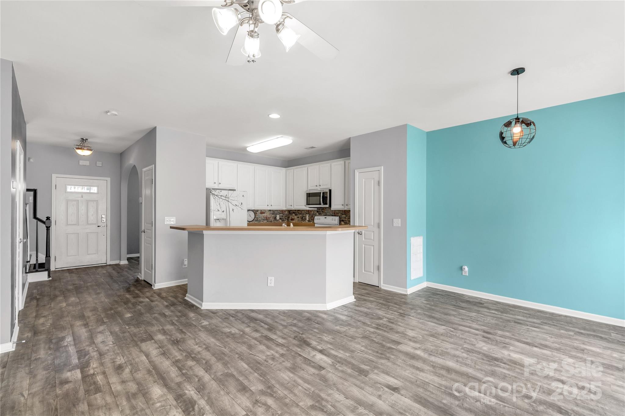 Ridge Pointe - Residential